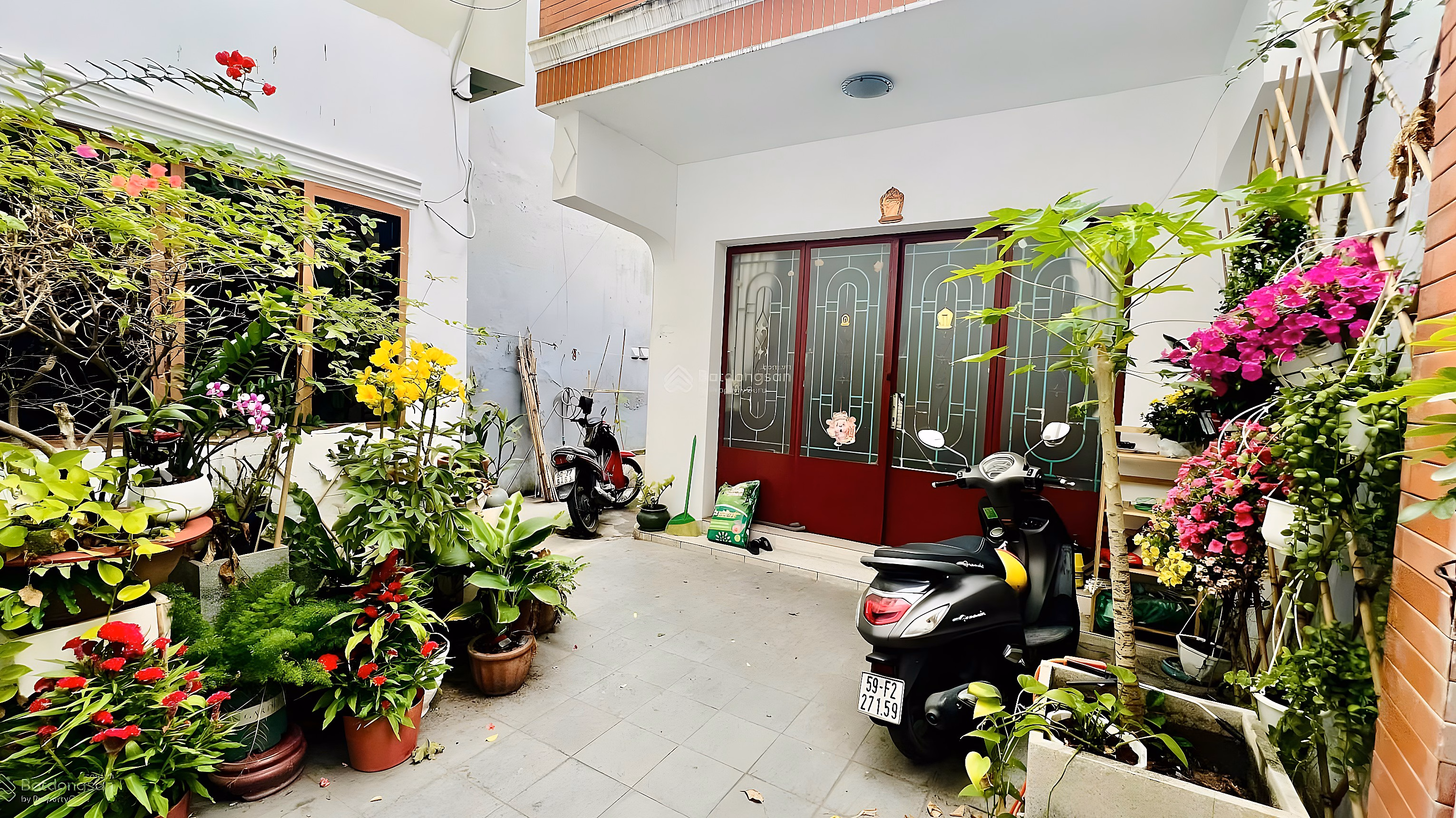 House for sale in Tan Hung ward, area 154.2m2 - prime location in the center of Tan Hung, (Old District 7) City. HCM, blooming later