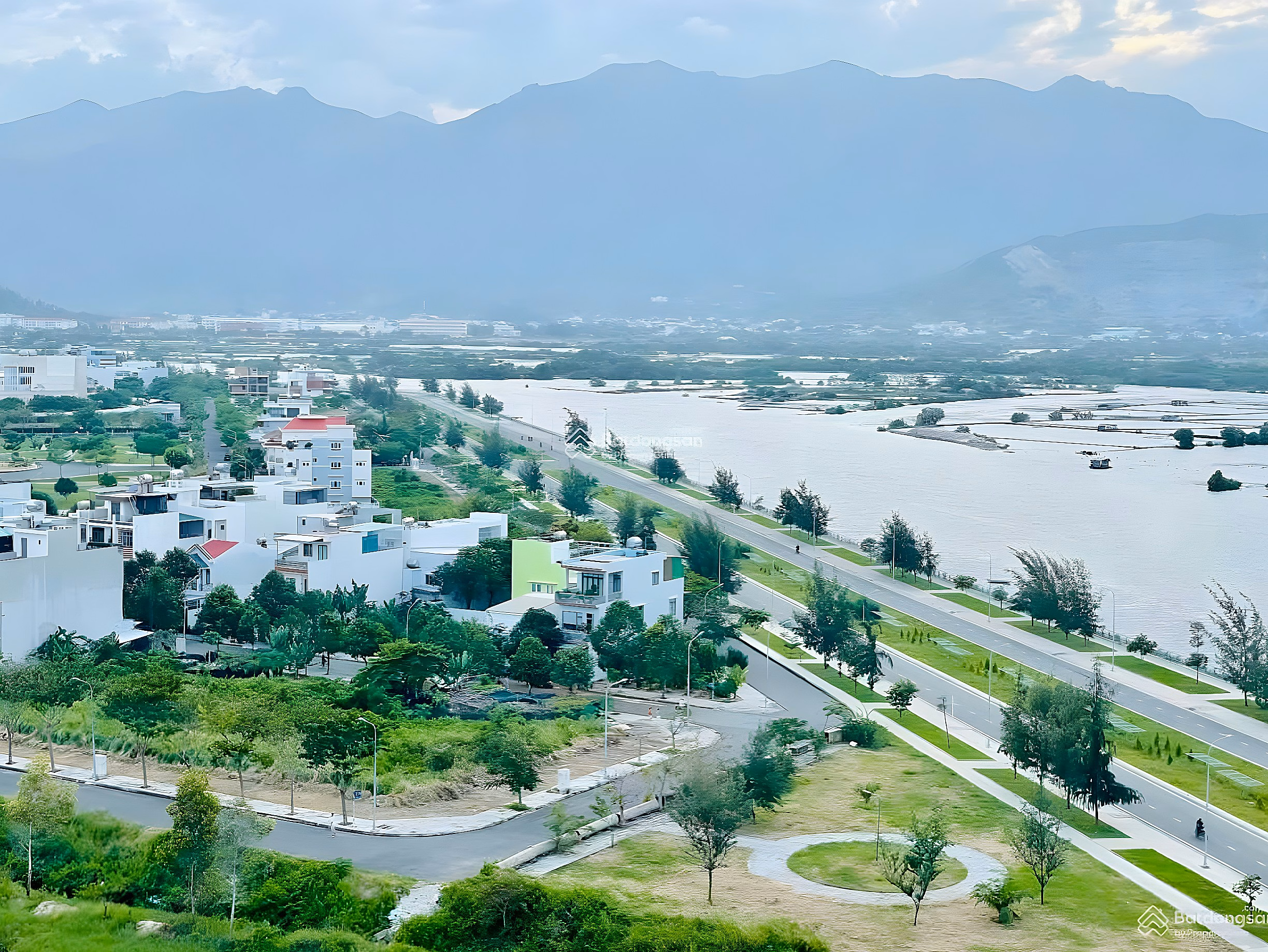 Apartment for rent CT2 - VCN Phuoc Long - Nha Trang City Center. 72m2 (2 bedrooms - 2 bathrooms). Full interior
