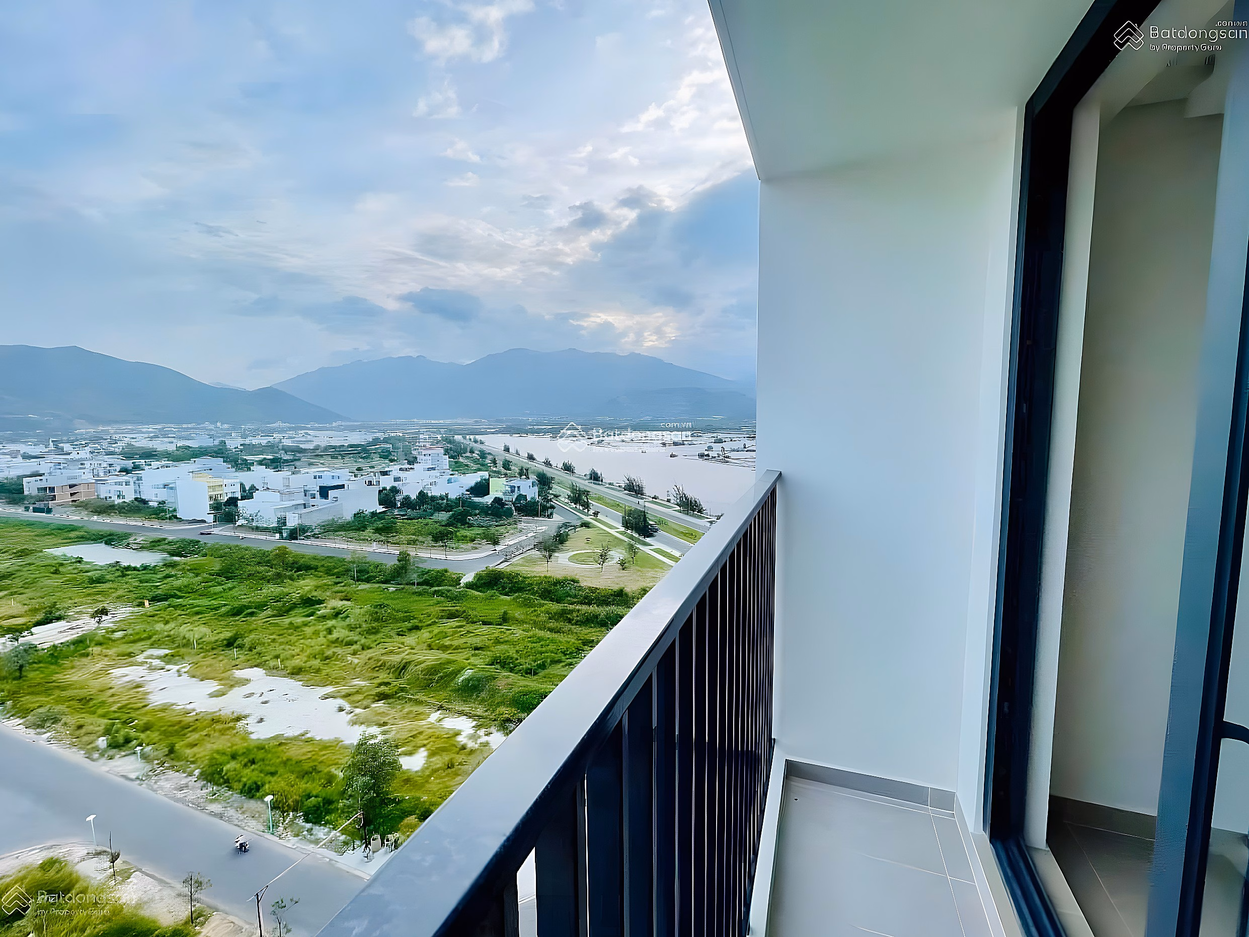 Apartment for rent CT2 - VCN Phuoc Long - Nha Trang City Center. 72m2 (2 bedrooms - 2 bathrooms). Full interior