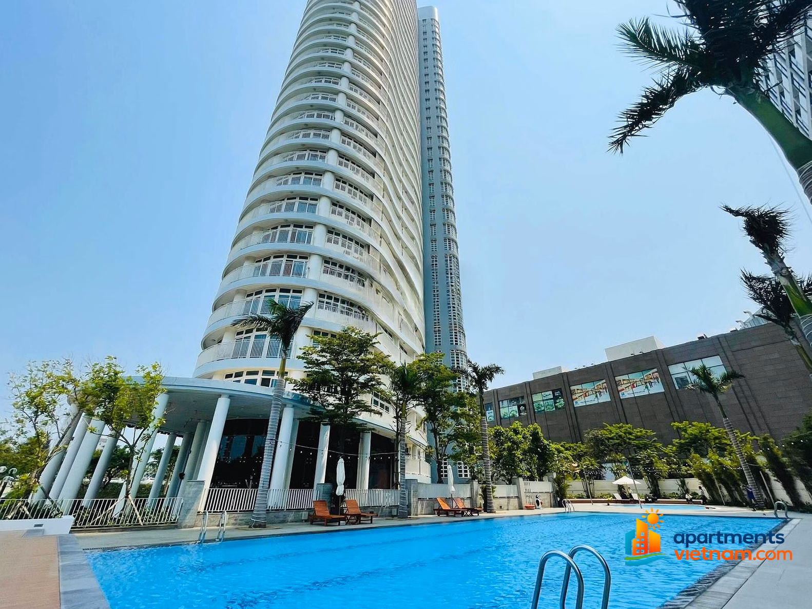 Large 2-bedroom apartment for rent - fully furnished - high floor, view of Han River Bridge