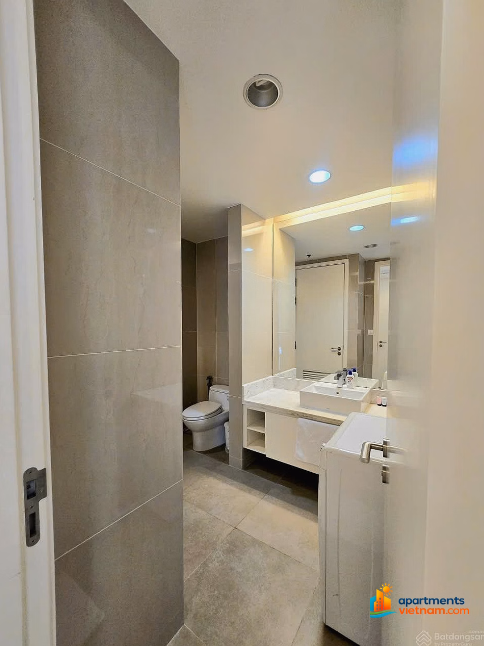 Large 2-bedroom apartment for rent - fully furnished - high floor, view of Han River Bridge