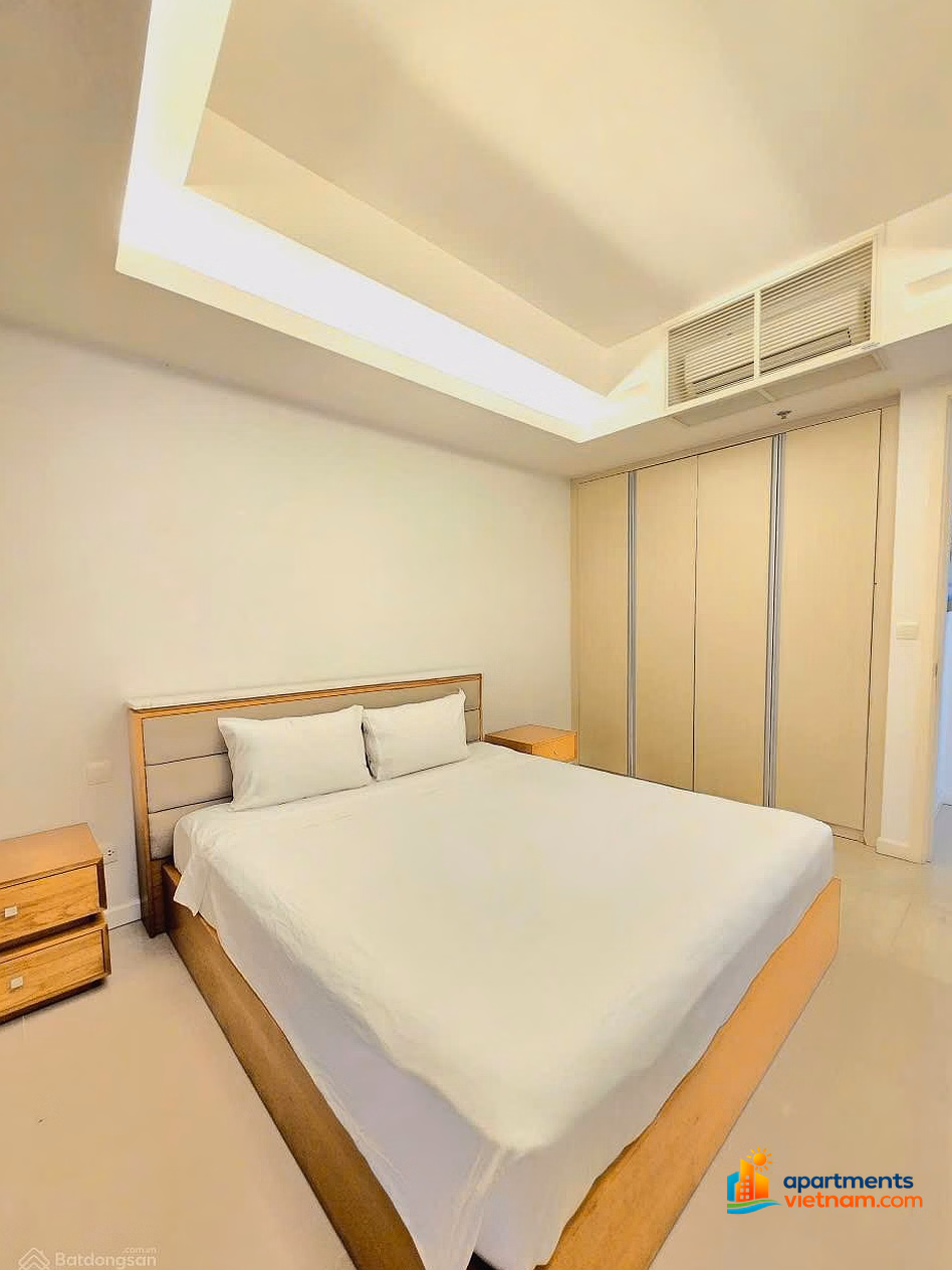 Large 2-bedroom apartment for rent - fully furnished - high floor, view of Han River Bridge