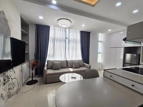 Selling apartment with sea view on the 31st floor right in the center of Nha Trang city for only 2.8 billion