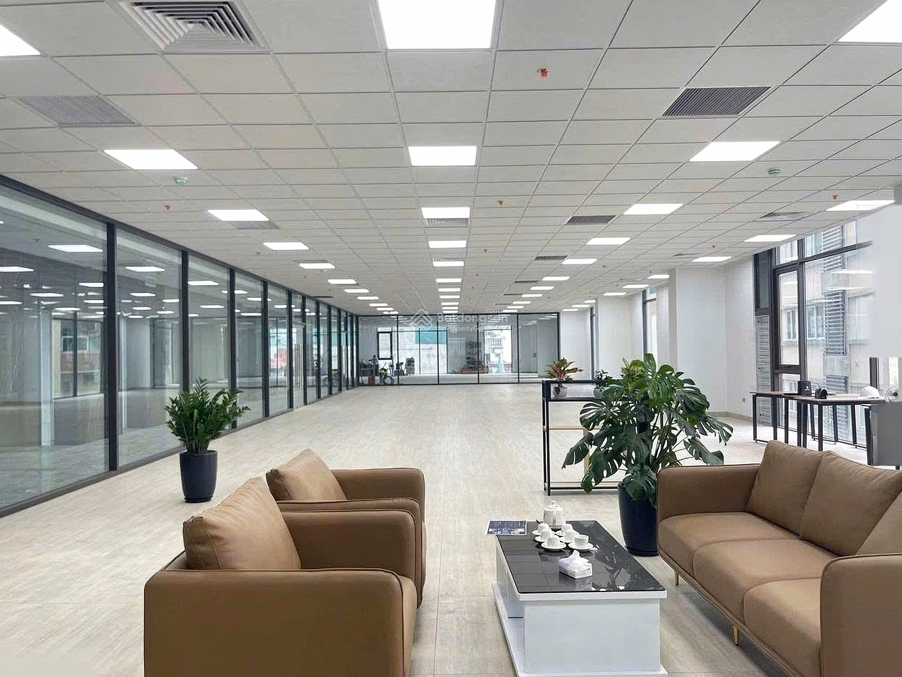 Gems 201 Truong Chinh office for rent 242m2, rental price 360k/m2, 100% new floor Thanh Xuan, Hanoi