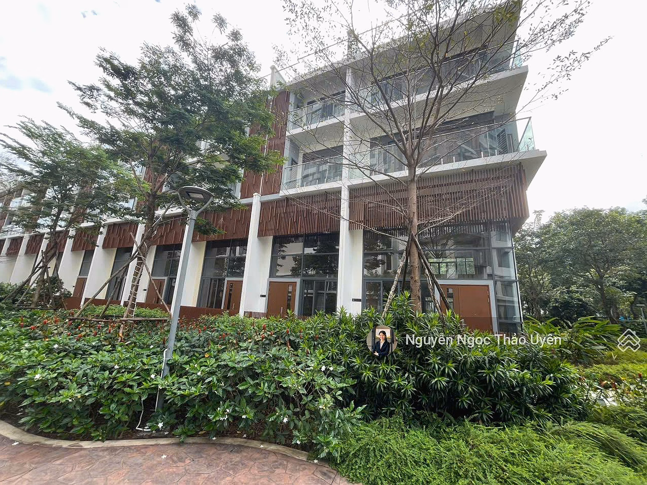Beautiful apartment The Glen V2.11, area 419m2, price 23 billion