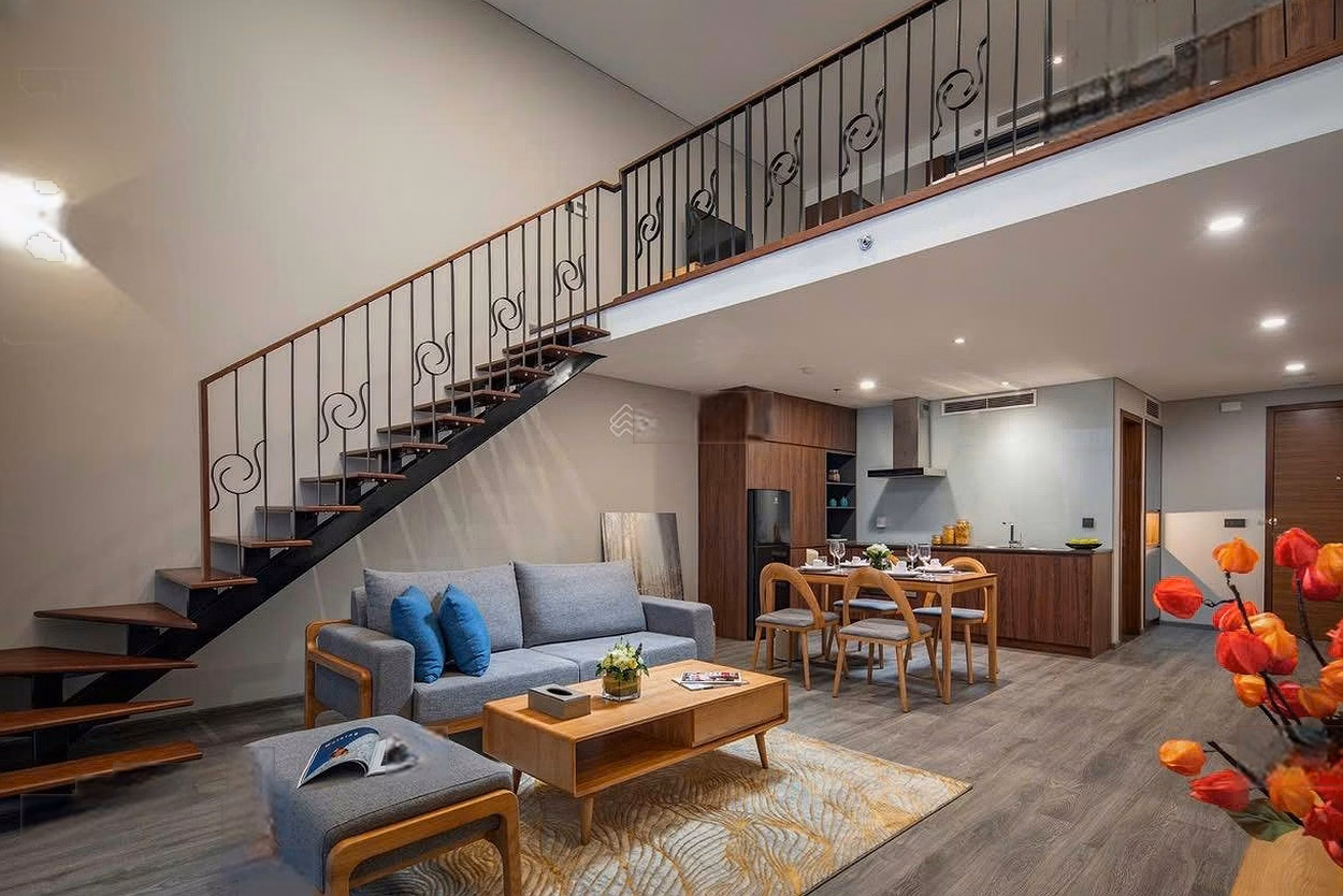 Duplex luxury apartment for rent at PentStudio-699 Lac Long Quan price 17 million***