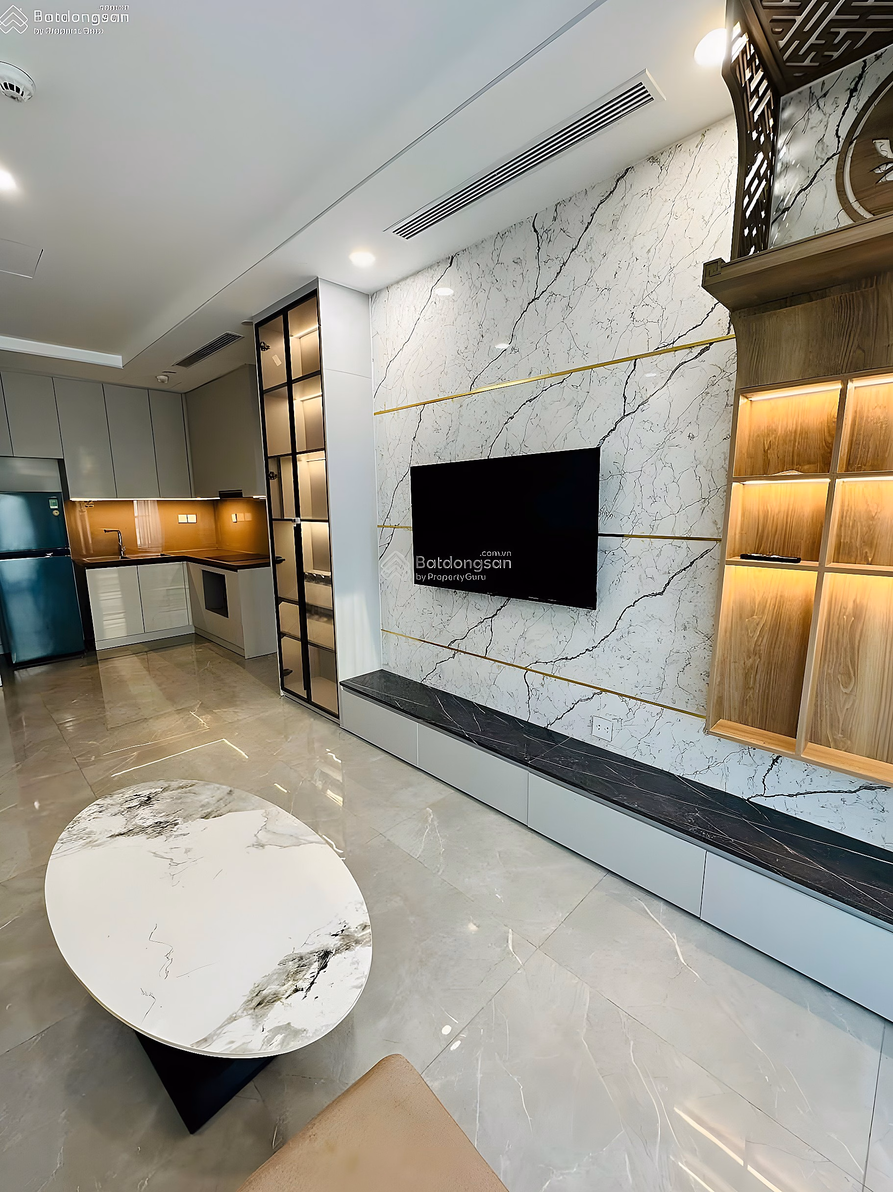 Sunshine Green Iconic 2N apartment for rent 80m2 fully furnished 17 million/month