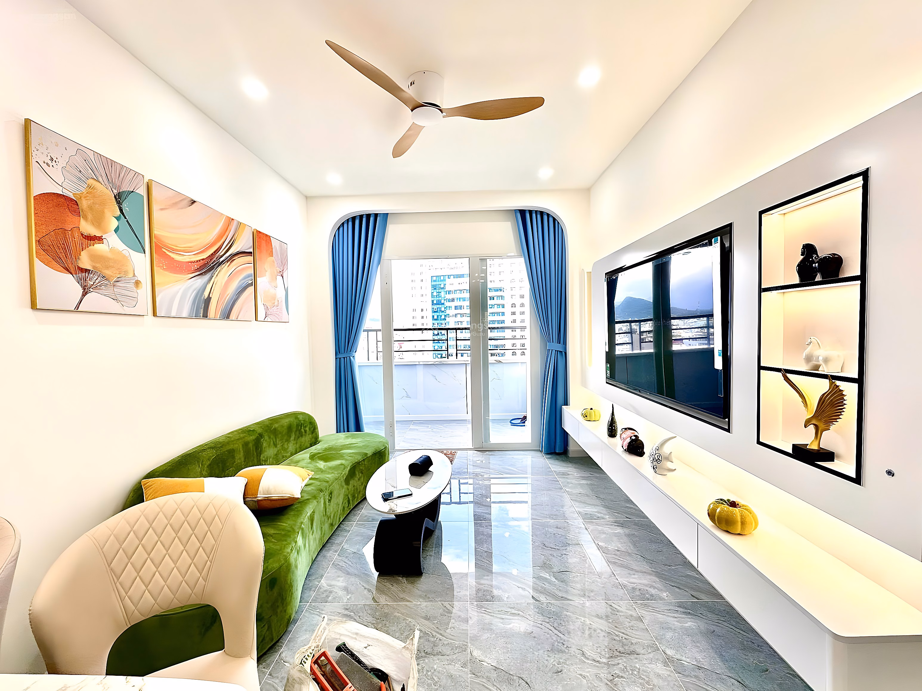 Rare item OC1A, 11th floor, apartment 28, sea view & street view, best price for willing buyers.