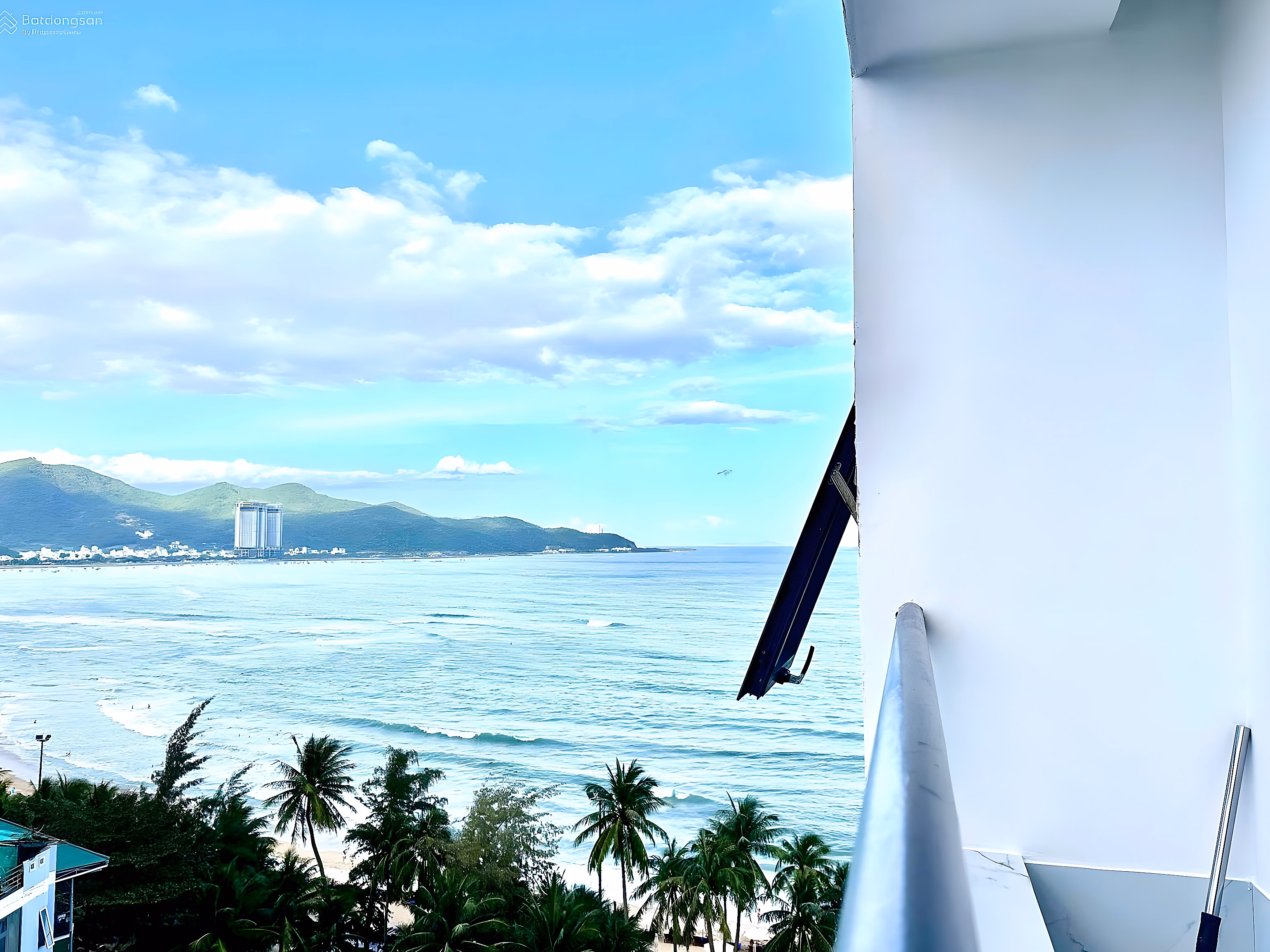 Rare item OC1A, 11th floor, apartment 28, sea view & street view, best price for willing buyers