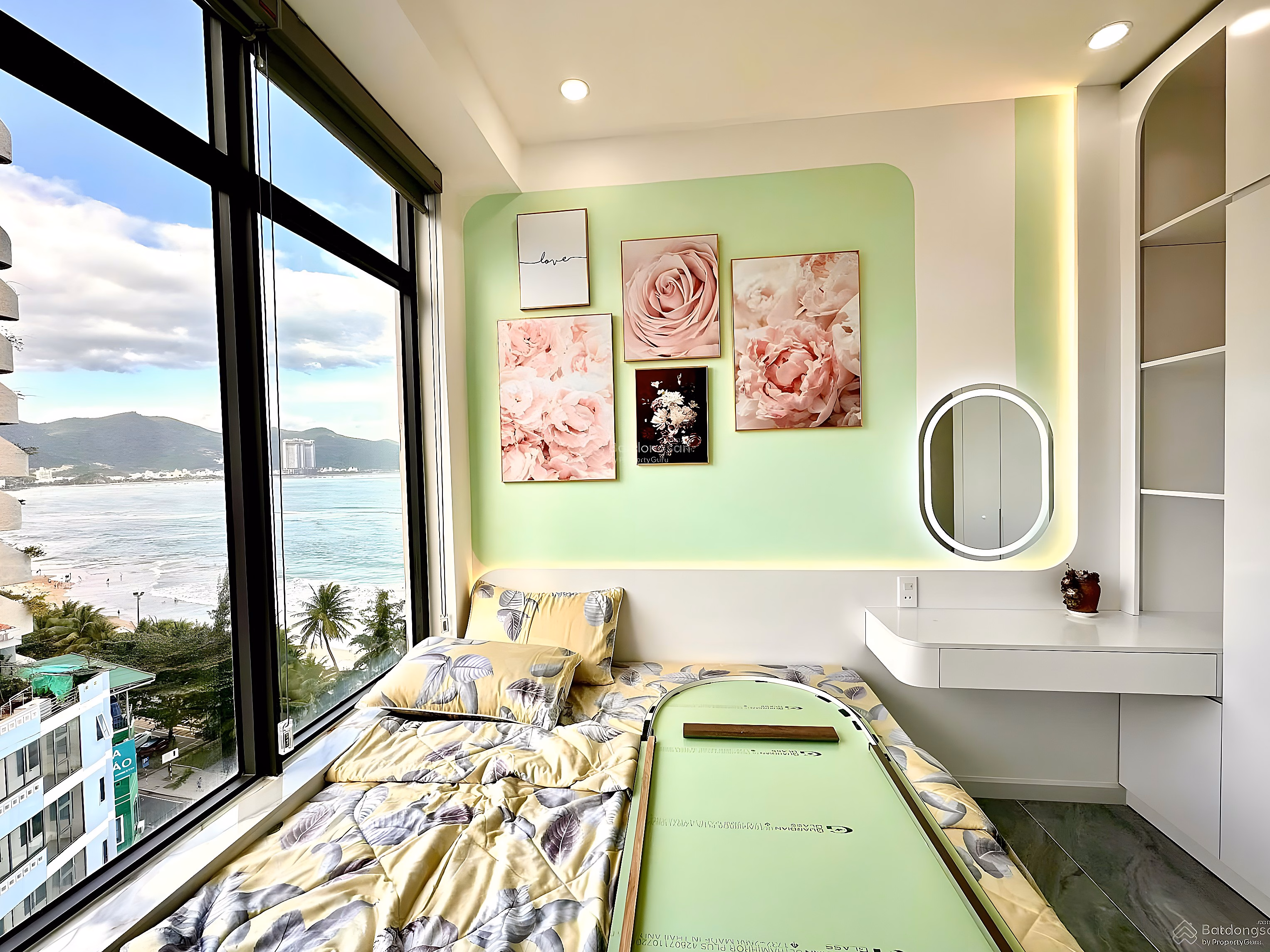 Rare item OC1A, 11th floor, apartment 28, sea view & street view, best price for willing buyers