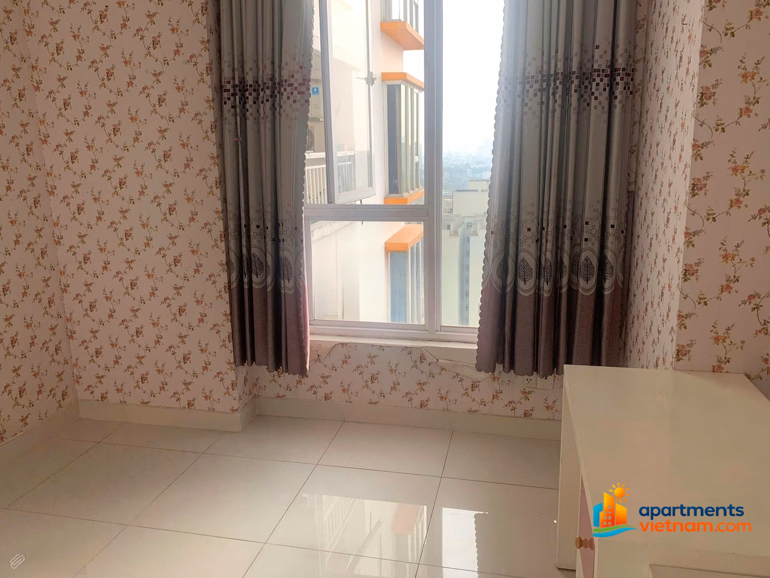 Terra Rosa apartment for sale, 183 m2, 5 bedrooms, 4 bathrooms, high floor, corner apartment, 3 views, pink book. Donate furniture. Price 5.2 billion