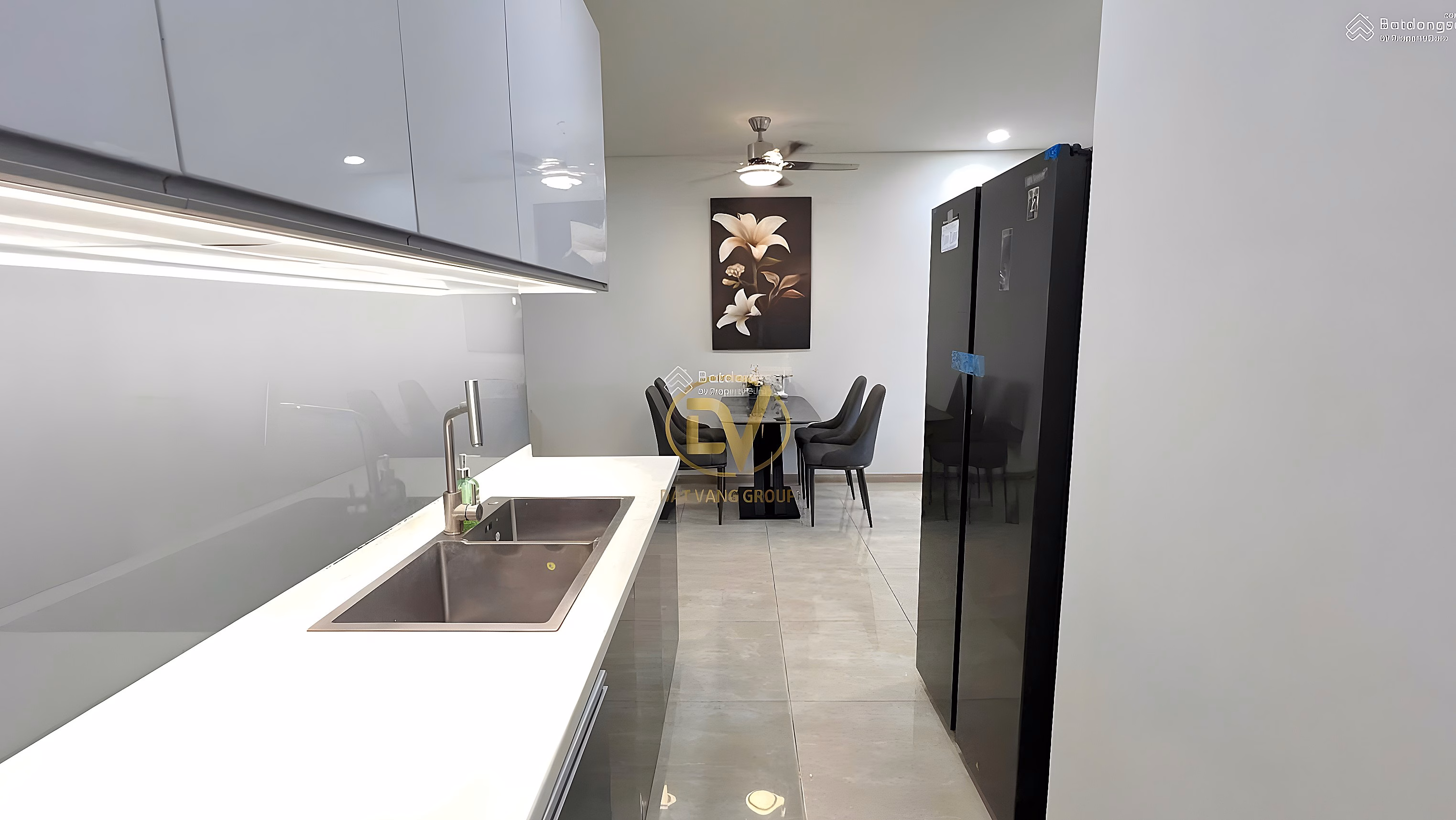 Luxury 2 bedroom apartment for rent, nice view, reasonable price, full new furniture