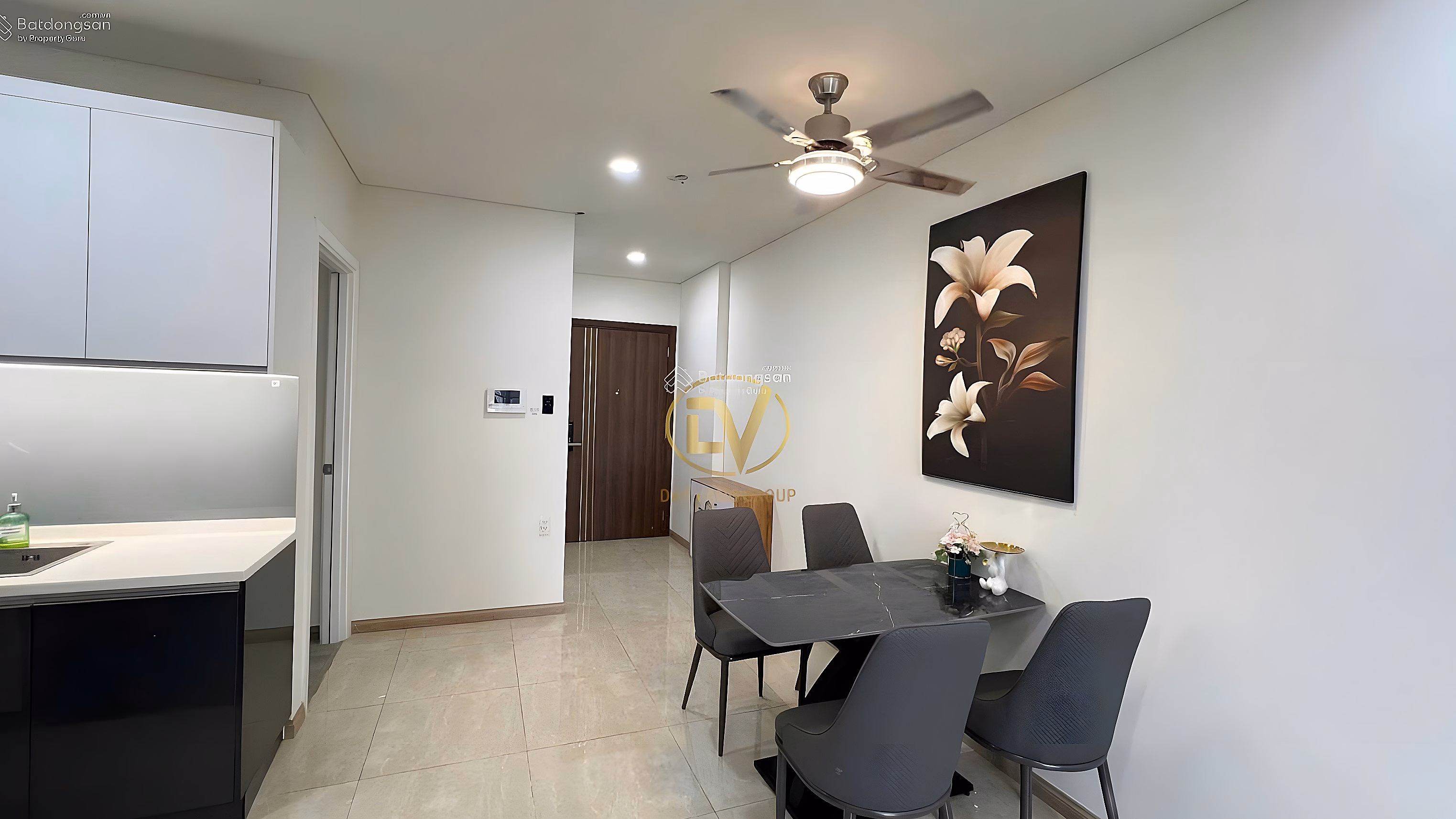 Luxury 2 bedroom apartment for rent, nice view, reasonable price, full new furniture