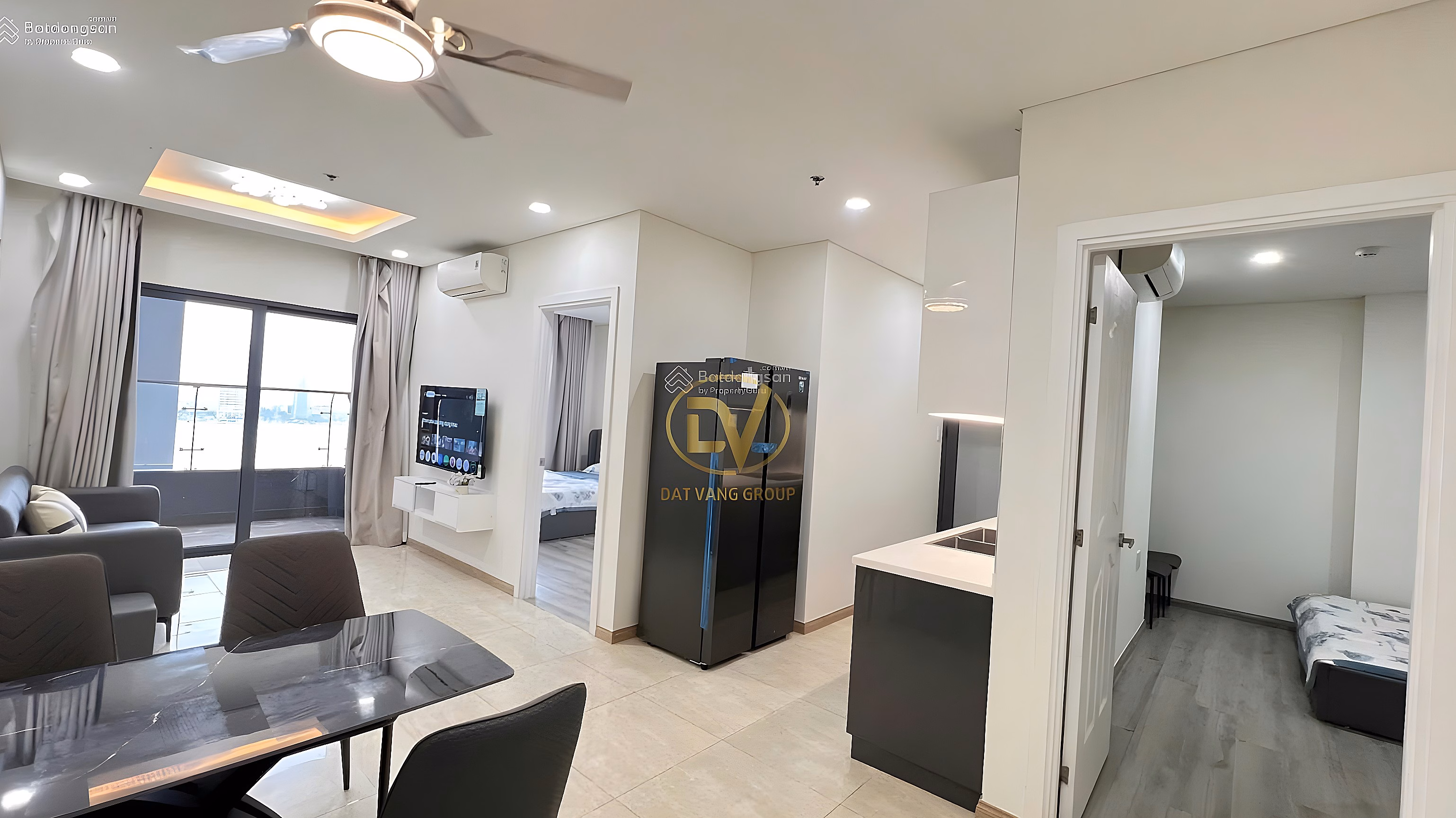Luxury 2 bedroom apartment for rent, nice view, reasonable price, full new furniture