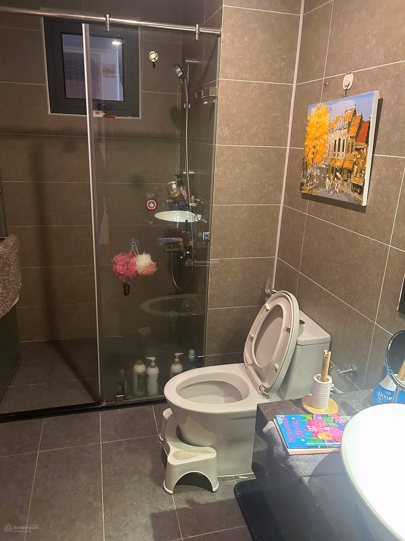 Selling a 122m2 corner apartment with 3 bedrooms + 1 at Bamboo Airways Tower, the owner offers good prices