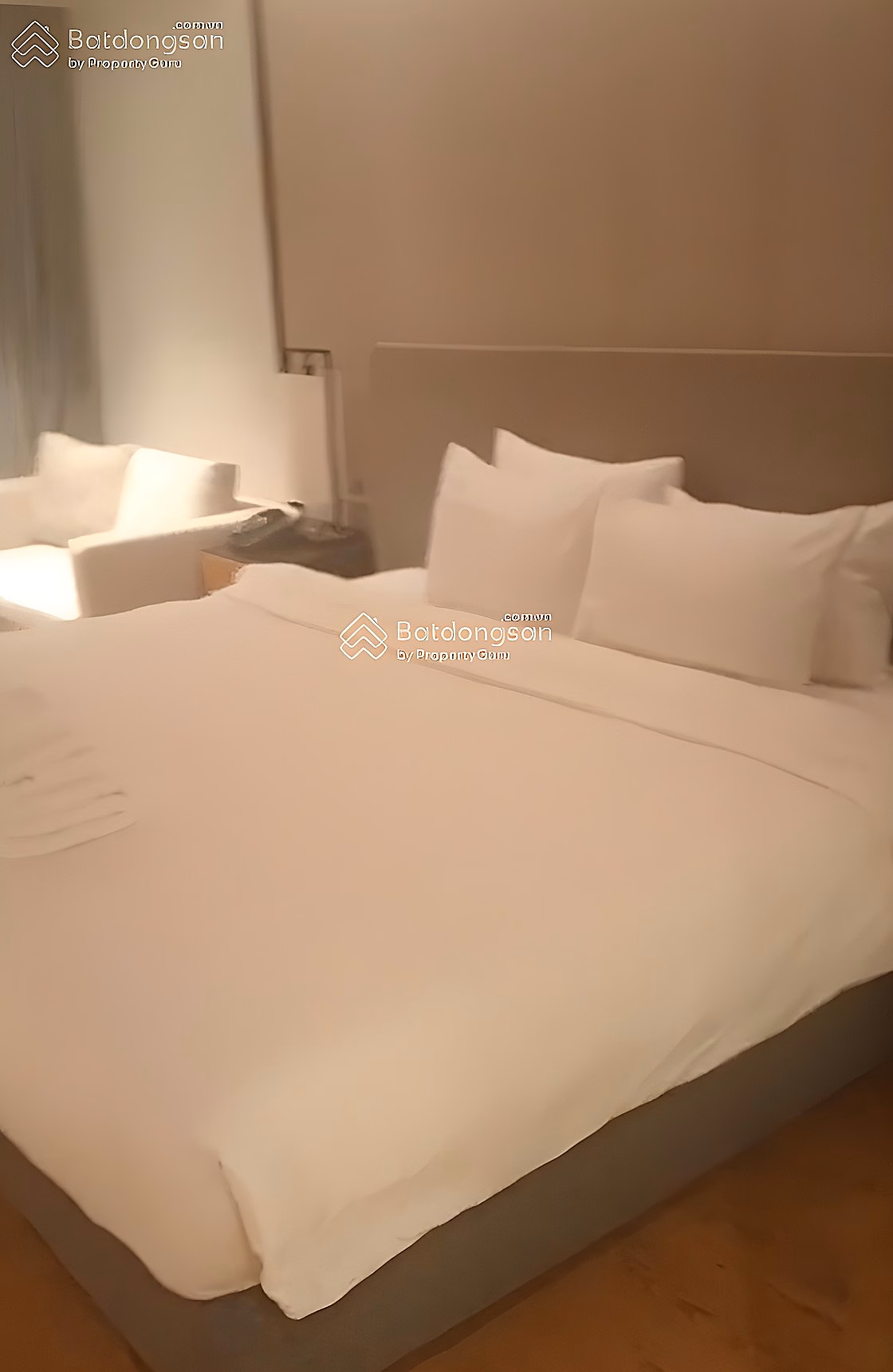 High floor studio apartment with sea view for rent