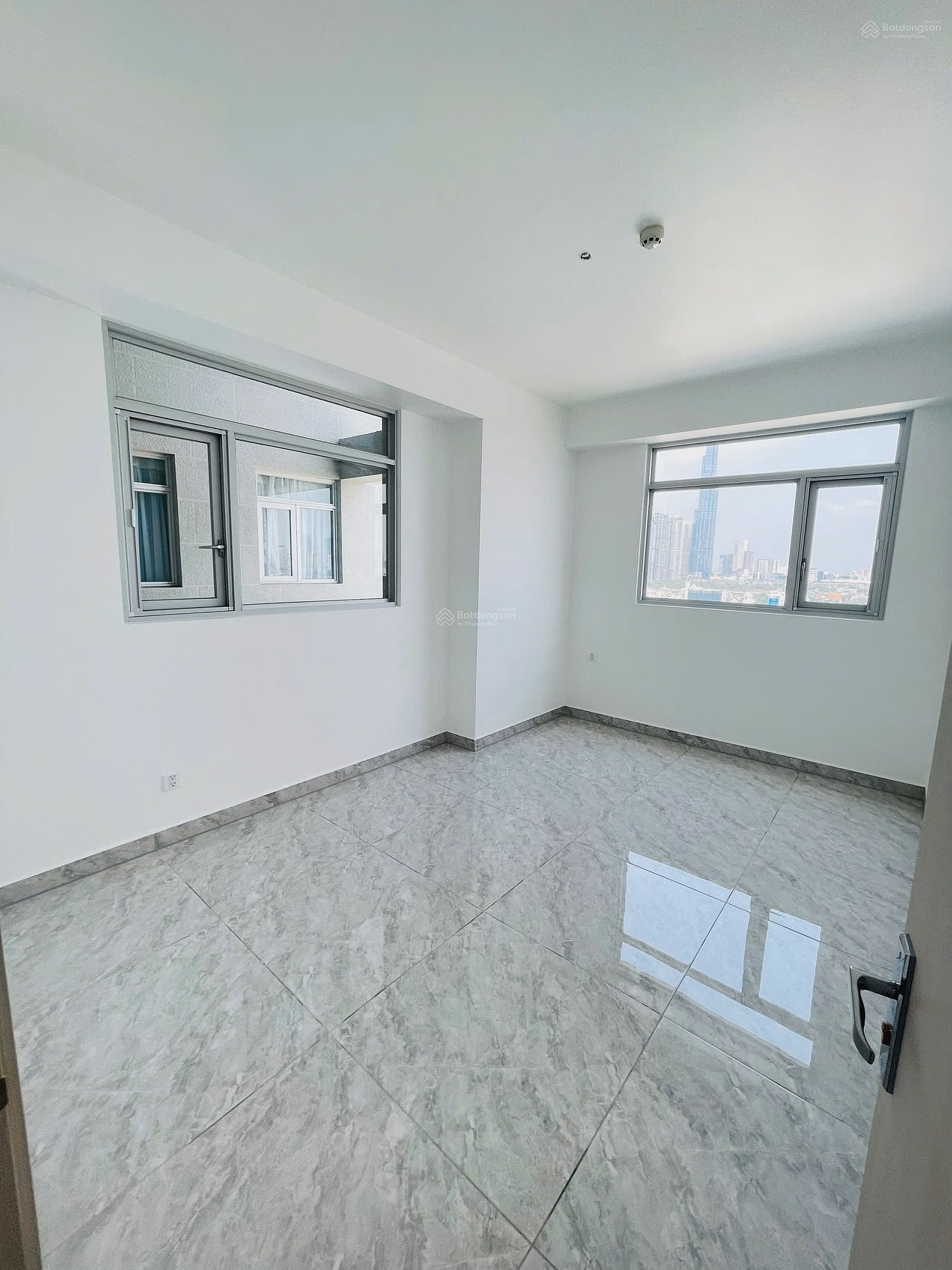 Quick sale 3 bedroom apartment 74.7m2 price 7.9 billion District 2 100% new house. Support for bank loans and free parking spaces