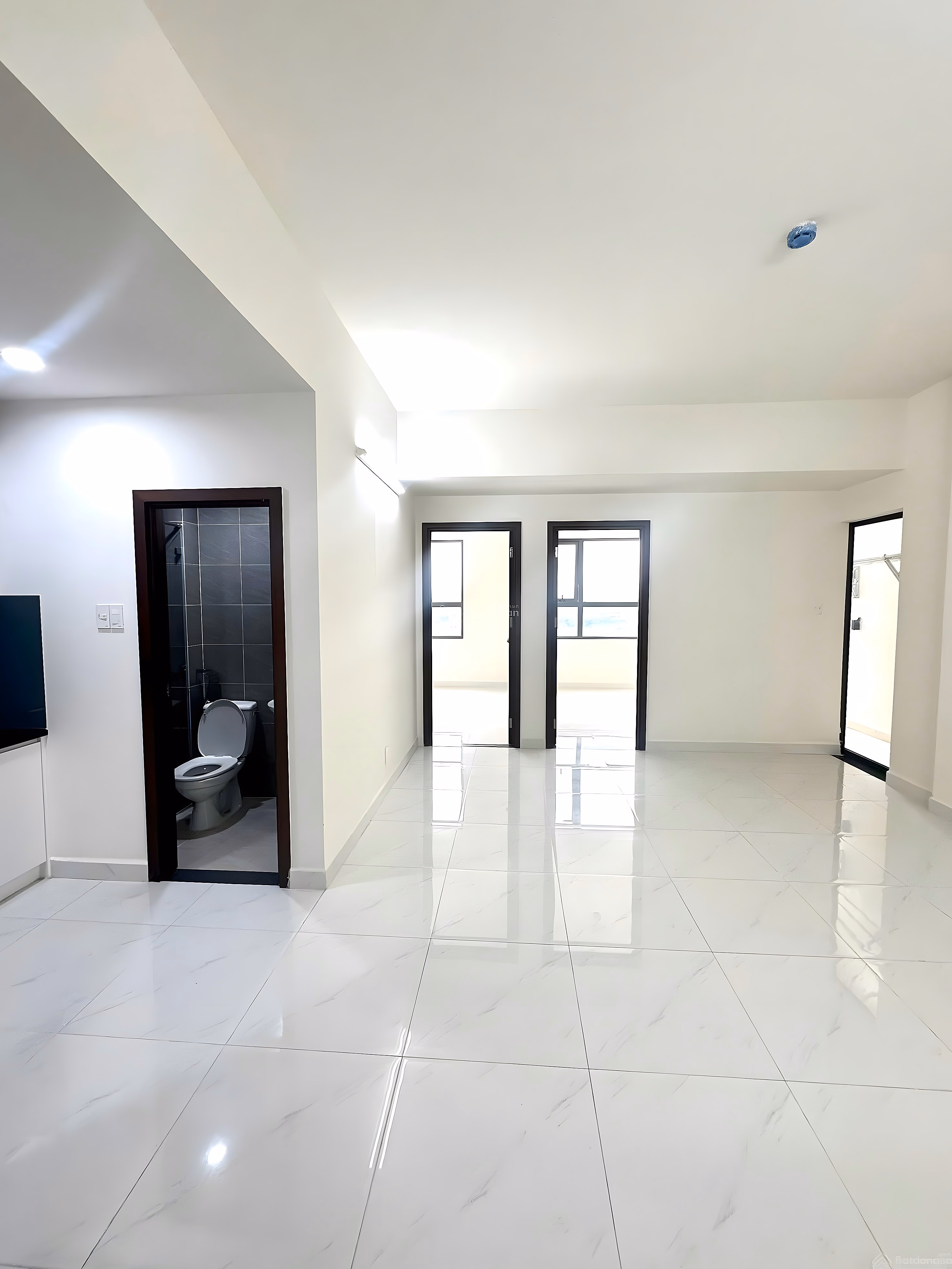 Super apartment 3 bedrooms 80m2 right in the Center of District 8, 100% new house price from only 3,350 billion/apartment