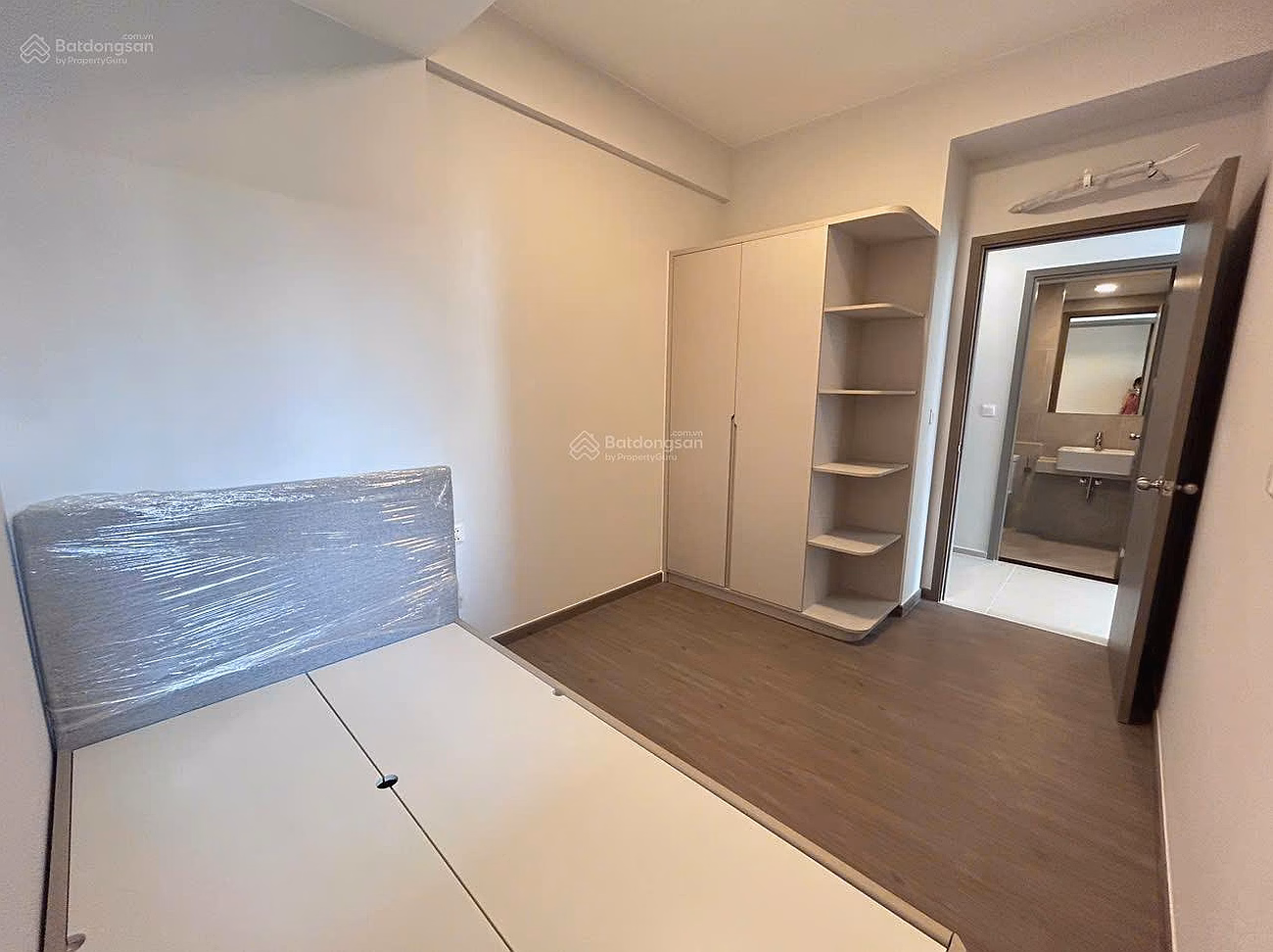Selling 2 bedroom + 2 bathroom apartment with pool view Block vip D has 6 elevators Westgate An Gia 5-star resort amenities!
