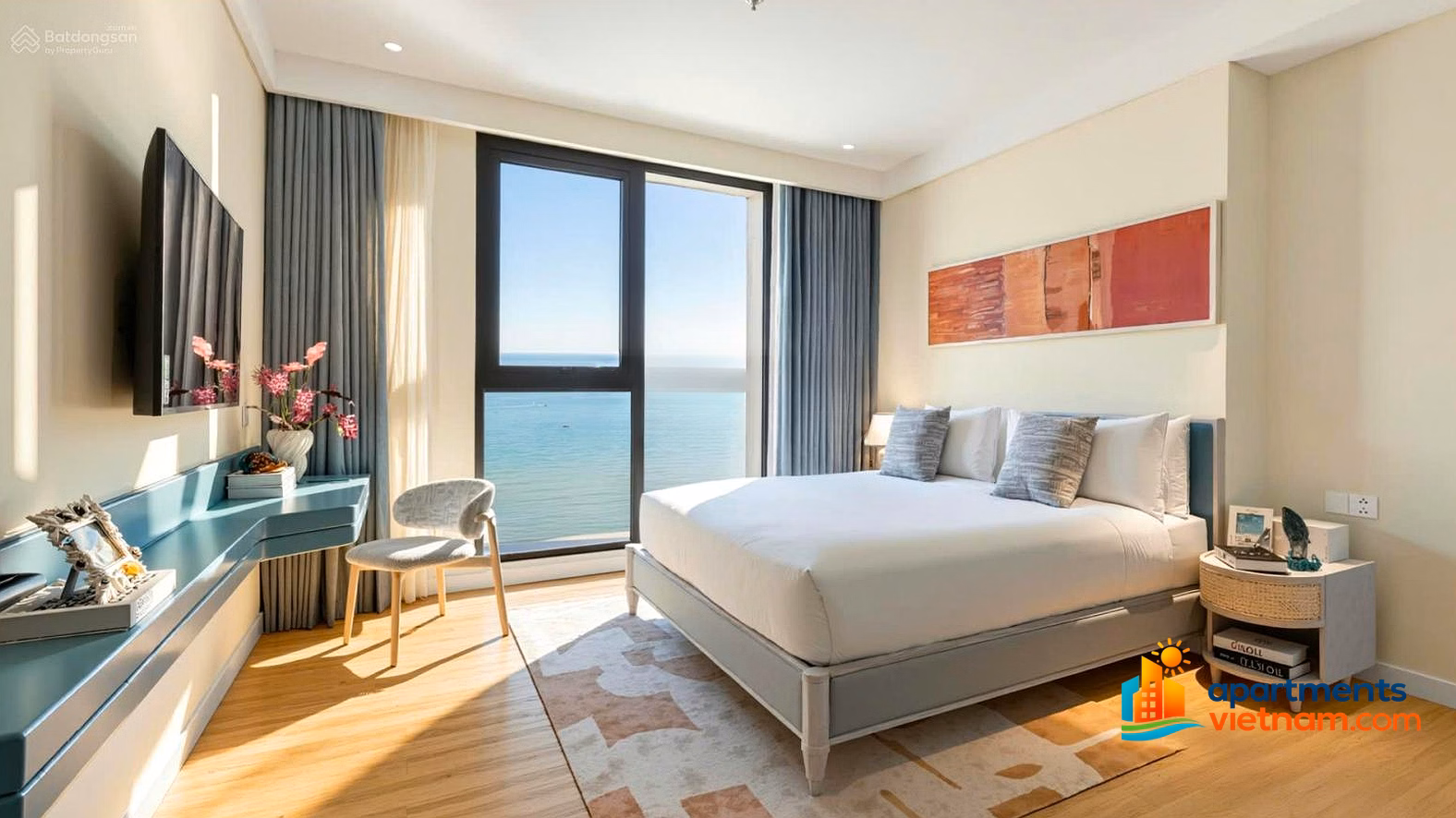 The homeowner needs money to sell the Studio apartment with direct sea view at a loss price of 1 billion