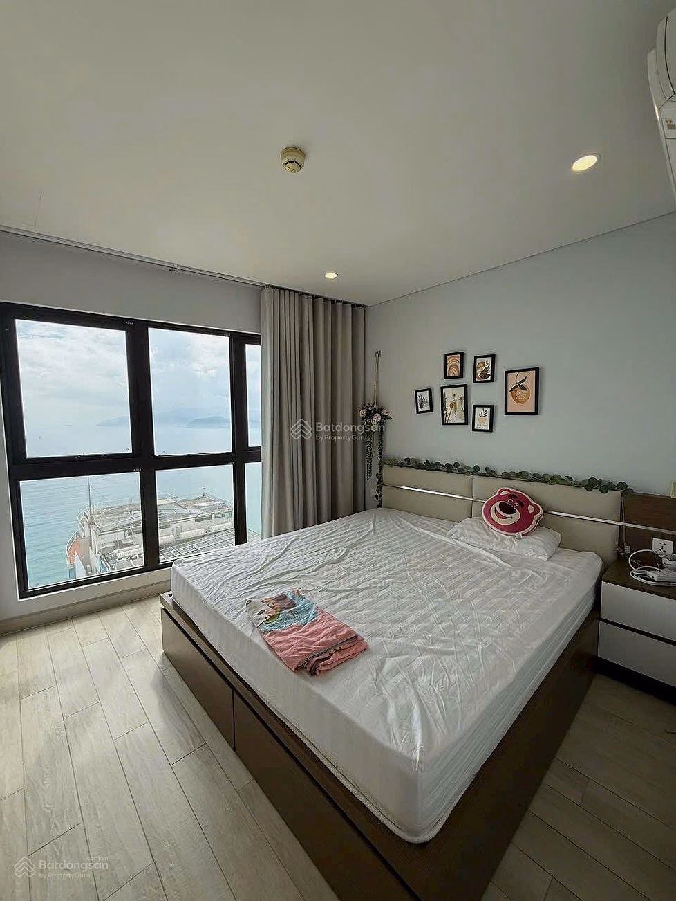 Selling 2-bedroom Corner Apartment with Direct View of GoldCoast Nha Trang Beach.
