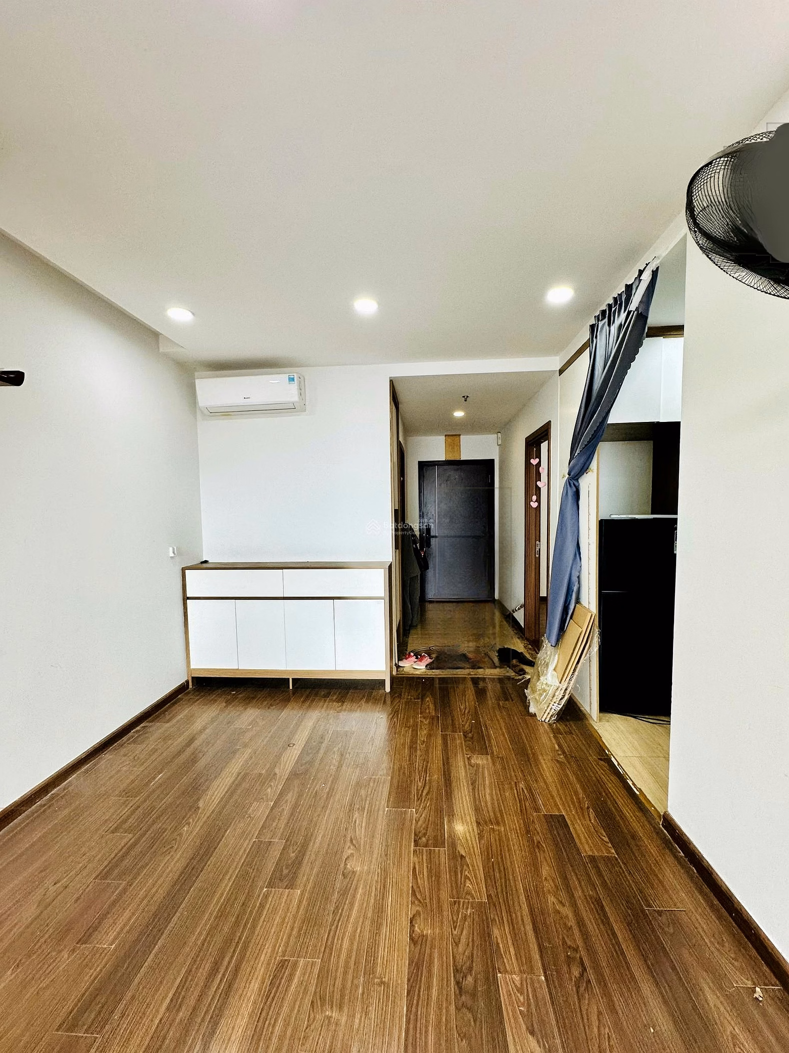 [Good price] Apartment for rent with 2 bedrooms, 2 bathrooms, area 75m, beautiful floor, airy house, price 11.5 million/month at Five Star