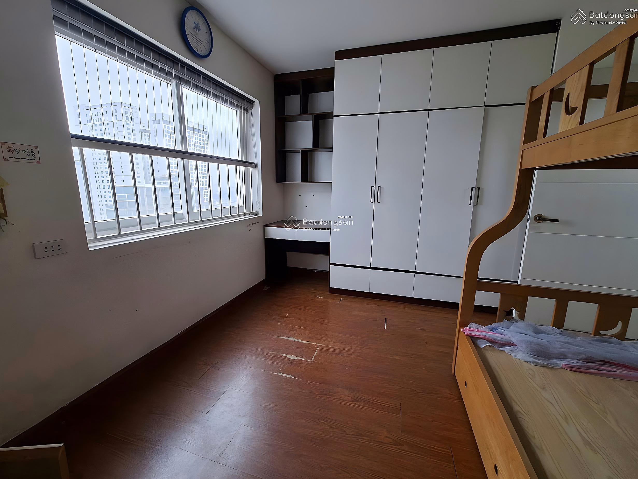 Selling apartment in Thang Long tower at 33 Mac Thai To. Area 81m2, 2 bedrooms, 2 bathrooms. Price 6.5 billion