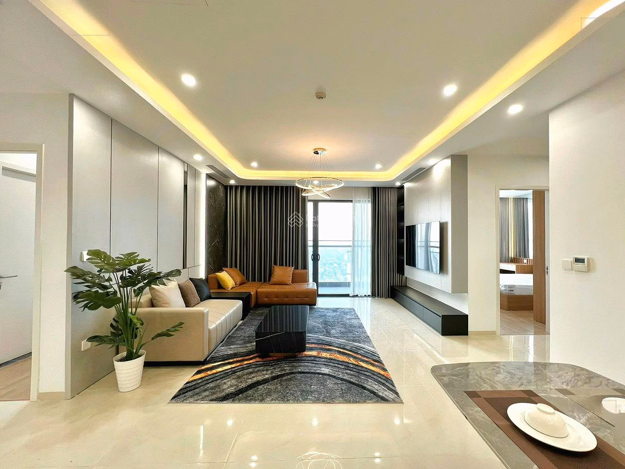 Brand new 4-bedroom 200m2 apartment for rent in GoldenPark, with car slot, ready to move in***