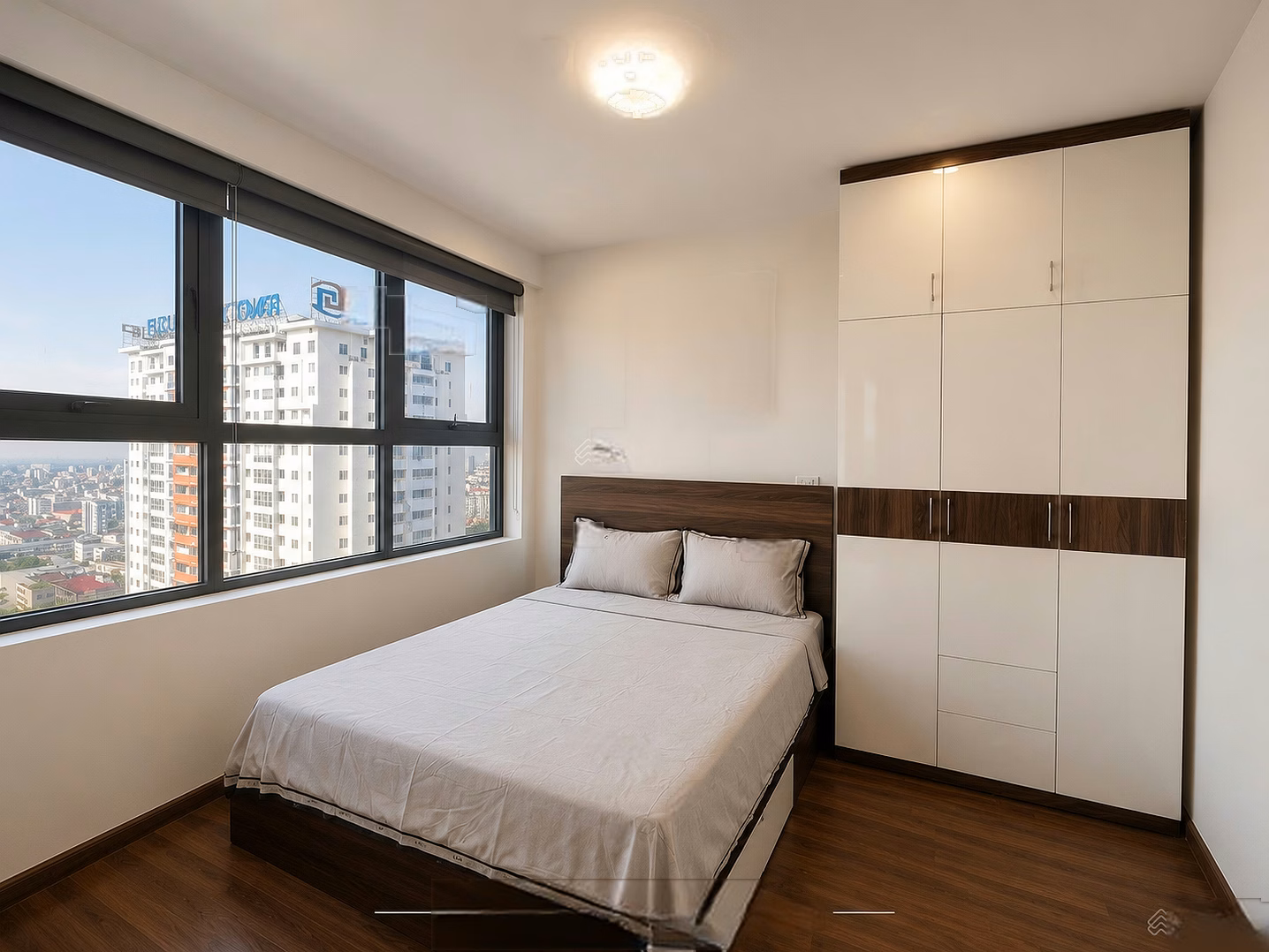 Customer's contract expired, family needs to rent CH Sun Square 3 bedrooms, 112m², fully furnished, move in immediately, price 15 million/month