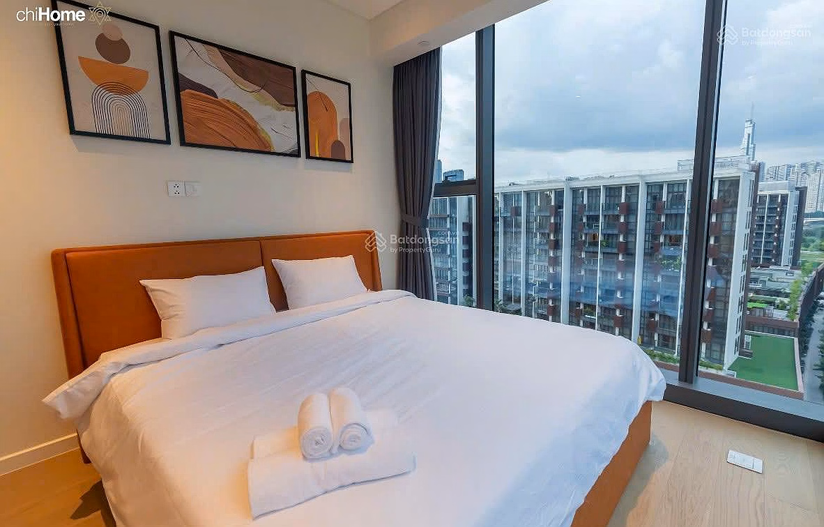 Selling 2-bedroom corner apartment at Opera Thu Thiem with rental contract for 30 billion 0906 780 ***