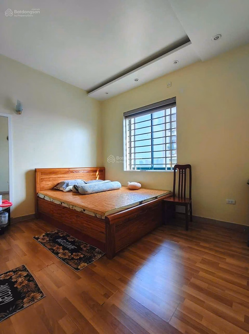 Apartment for sale at Alley 100 Hoang Quoc Viet, Nghia Do. Hanoi, 3rd Floor, 6-Story Building, Stairs,