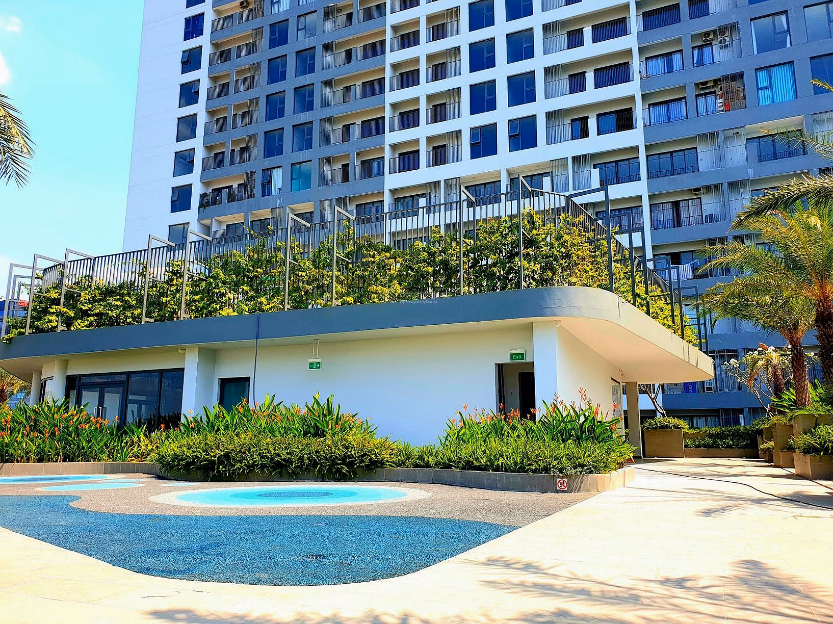Selling Officetel Lavida+ Nguyen Van Linh District 7, 27m², price 2,150 billion, total price refunded, house with furniture
