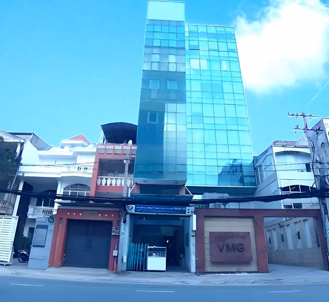 Super cheap fully furnished office 60m2 price 14 million/month | There is a private room for the director