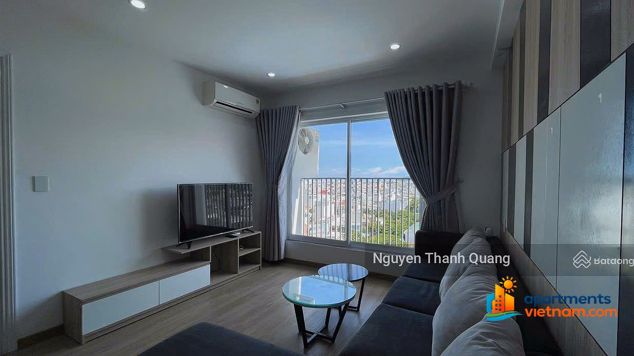 Corner apartment - Nha Trang City Center 3,646 billion 2 bedrooms, 1 bathroom, full books, near supermarket, near the beach