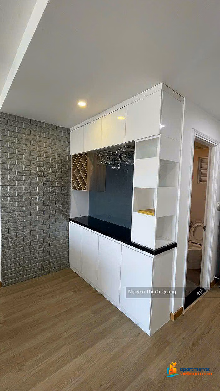 Corner apartment - Nha Trang City Center 3,646 billion 2 bedrooms, 1 bathroom, full books, near supermarket, near the beach
