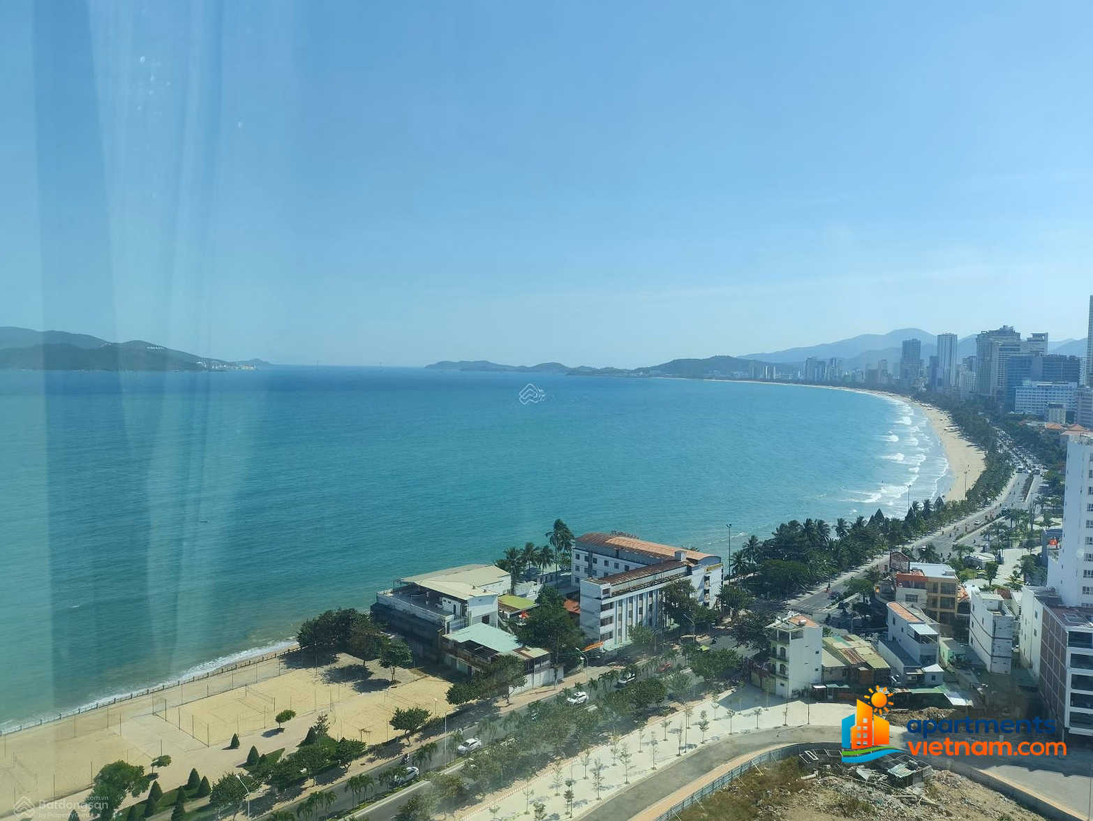 Corner apartment number 76, 3 open sides, 76 m2 wide, high floor, few people sell in Muong Thanh 04TP