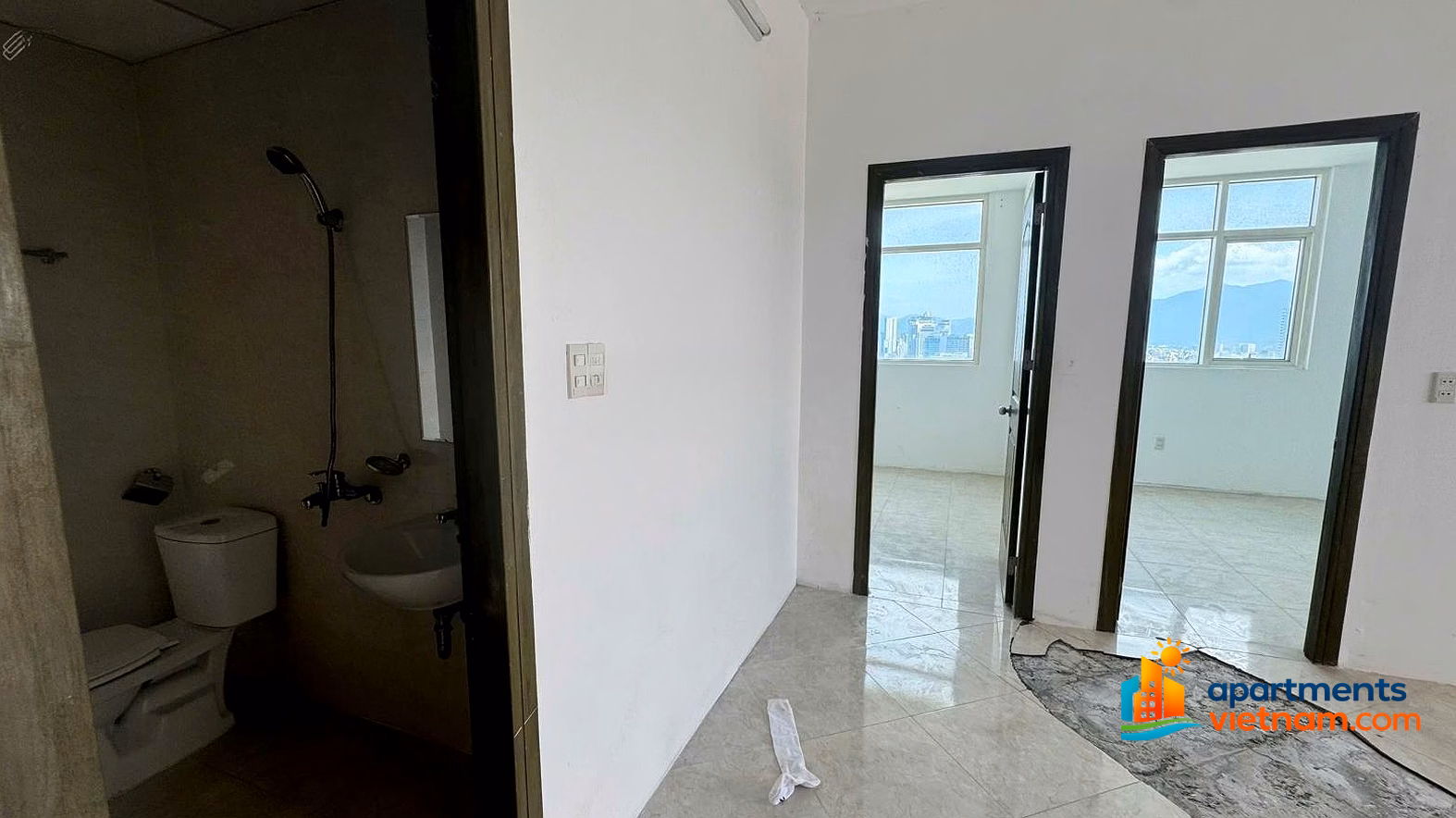 Corner apartment number 76, 3 open sides, 76 m2 wide, high floor, few people sell in Muong Thanh 04TP