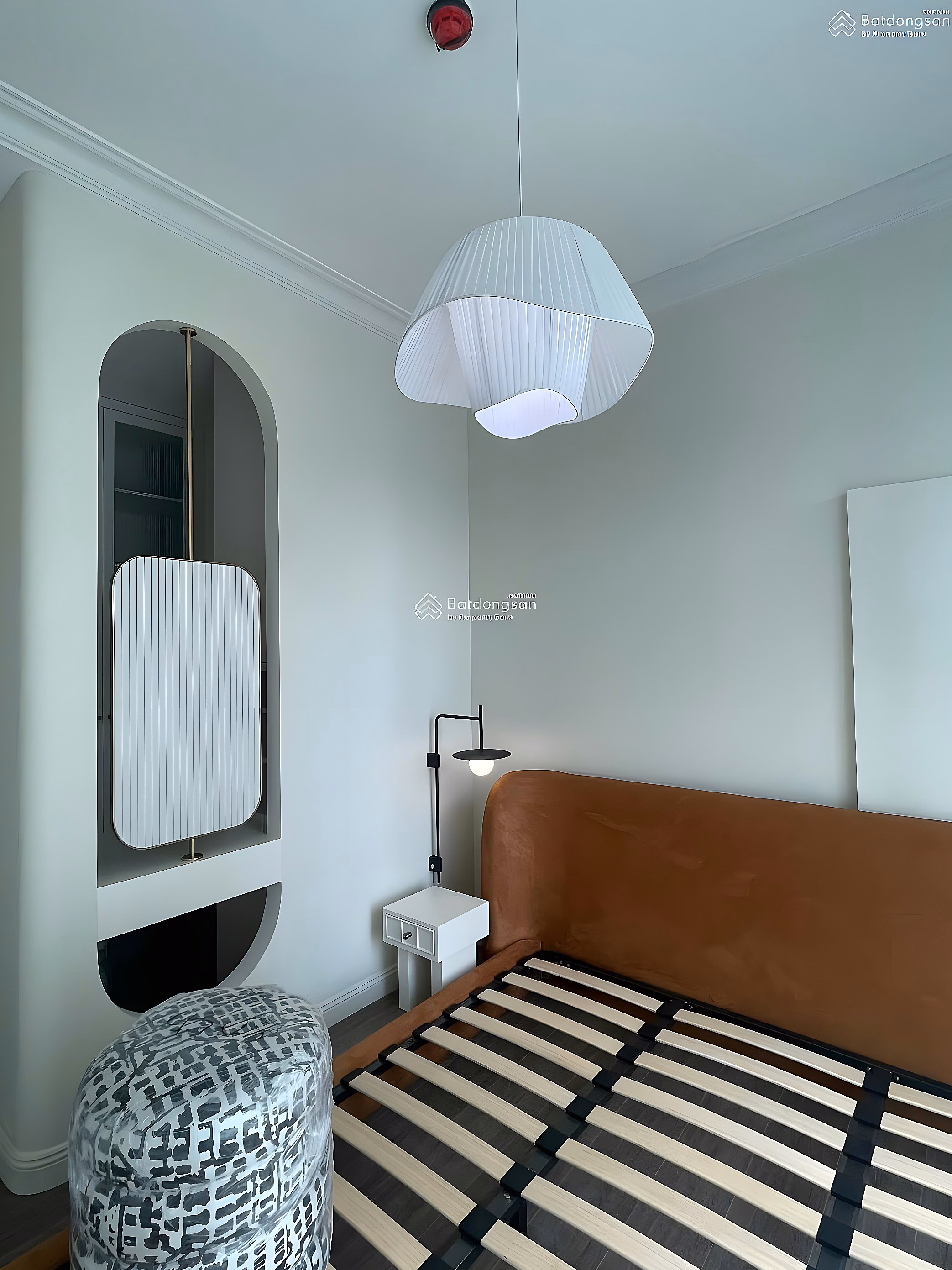 District 4 apartment shopping basket March 2026 Studio 11-14 million, 1-2 bedrooms from 18-30 million, 3 bedrooms from 24-40 million***