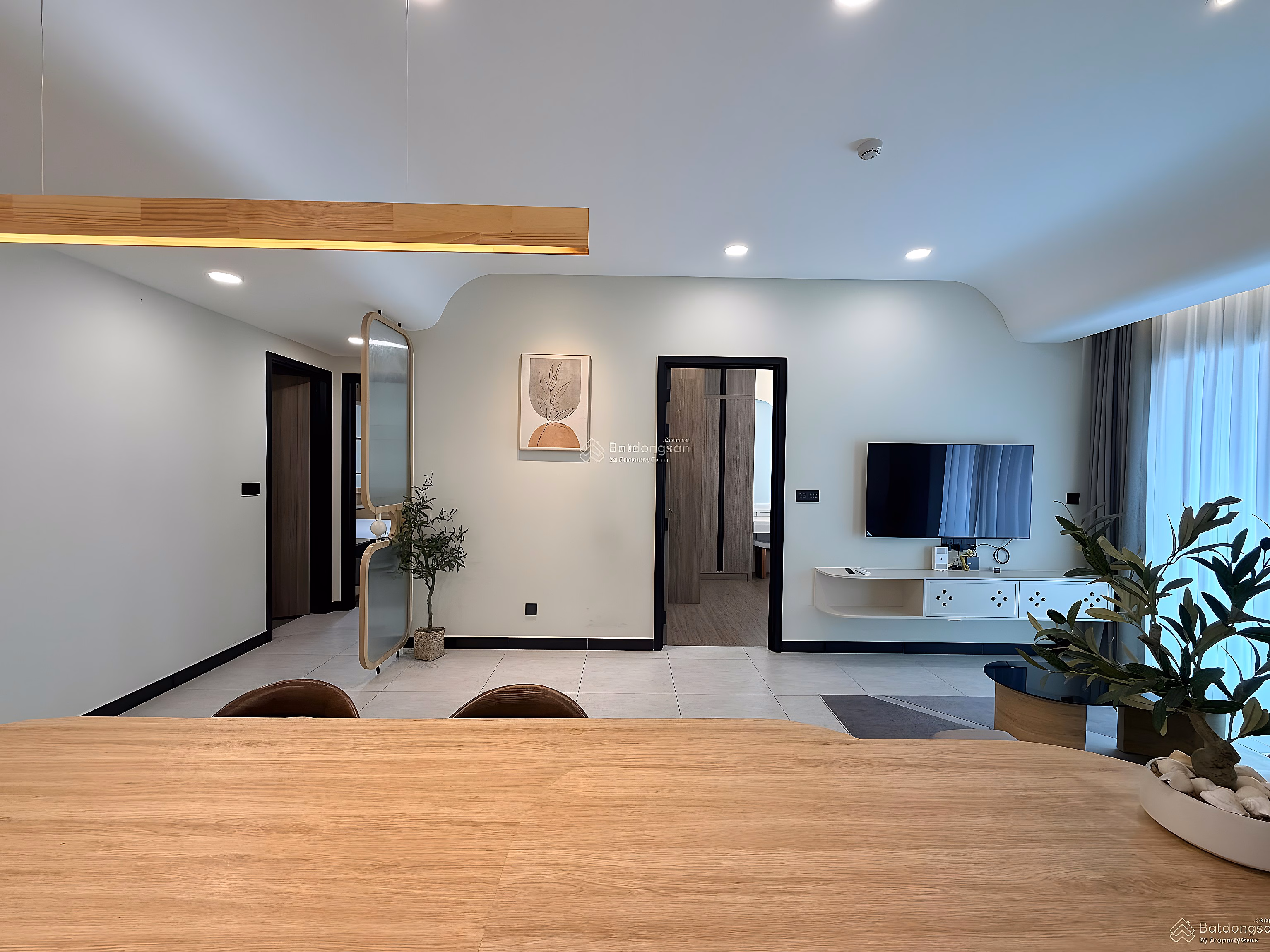 District 4 apartment shopping basket March 2026 Studio 11-14 million, 1-2 bedrooms from 18-30 million, 3 bedrooms from 24-40 million***