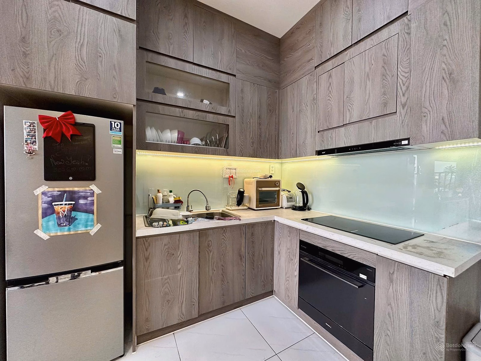 2 bedroom corner apartment with river view, cool villa on the 15th floor