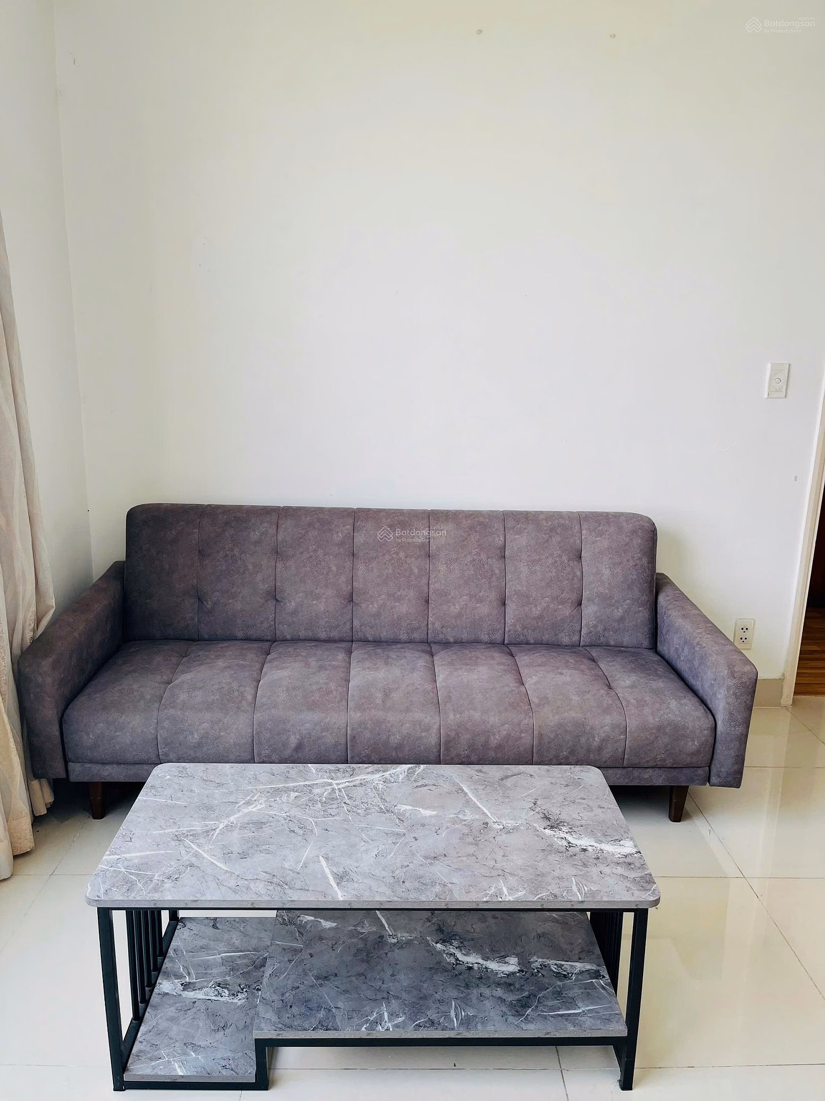 Specializing in selling Cat Lai urban area. Fully furnished 2 bedroom 1 bathroom apartment, cheapest price only 2.6