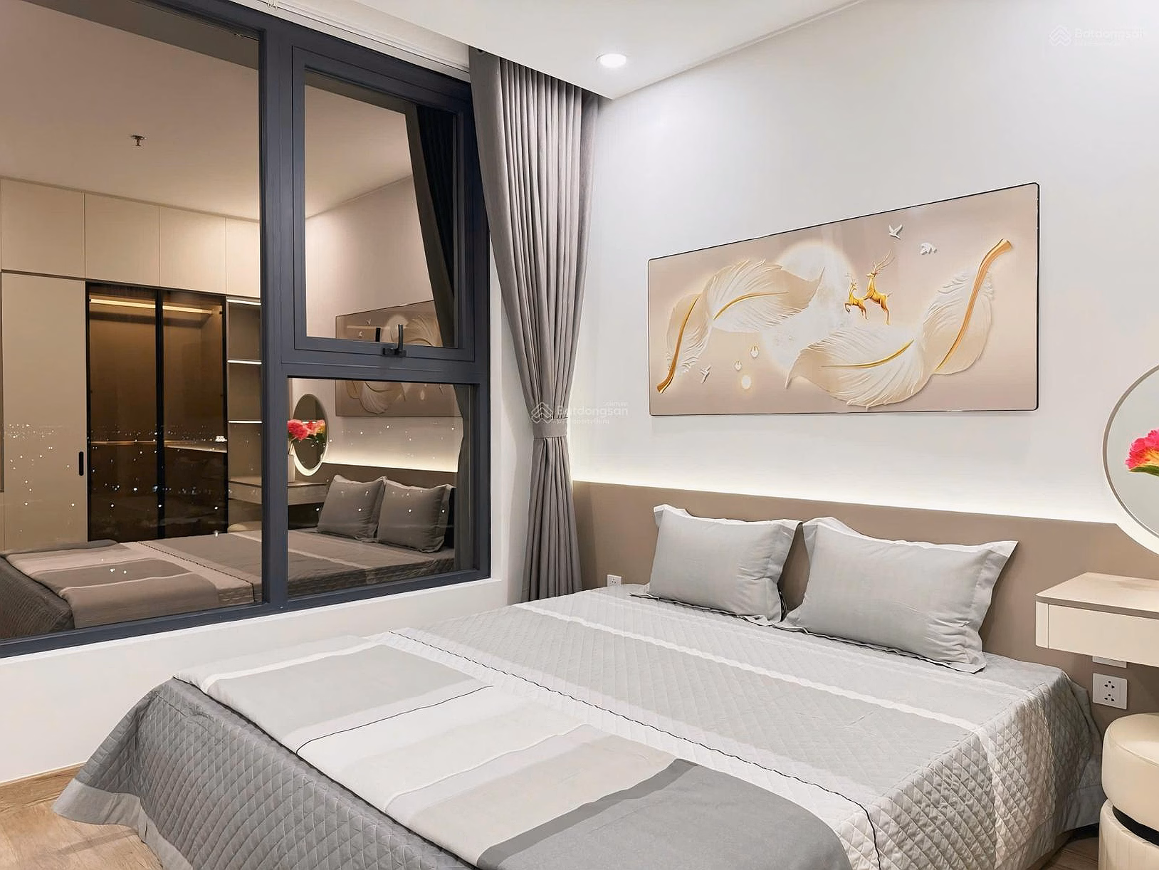 Deeply reduced price Cut Loss Folding sale Corner apartment - 67m2-2 bedrooms-2 bathrooms, very airy layout, red book, HD Mon City