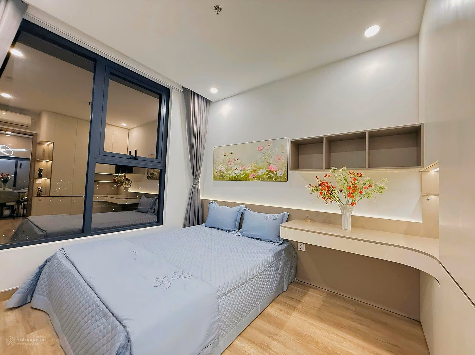 Deeply reduced price Cut Loss Folding sale Corner apartment - 67m2-2 bedrooms-2 bathrooms, very airy layout, red book, HD Mon City