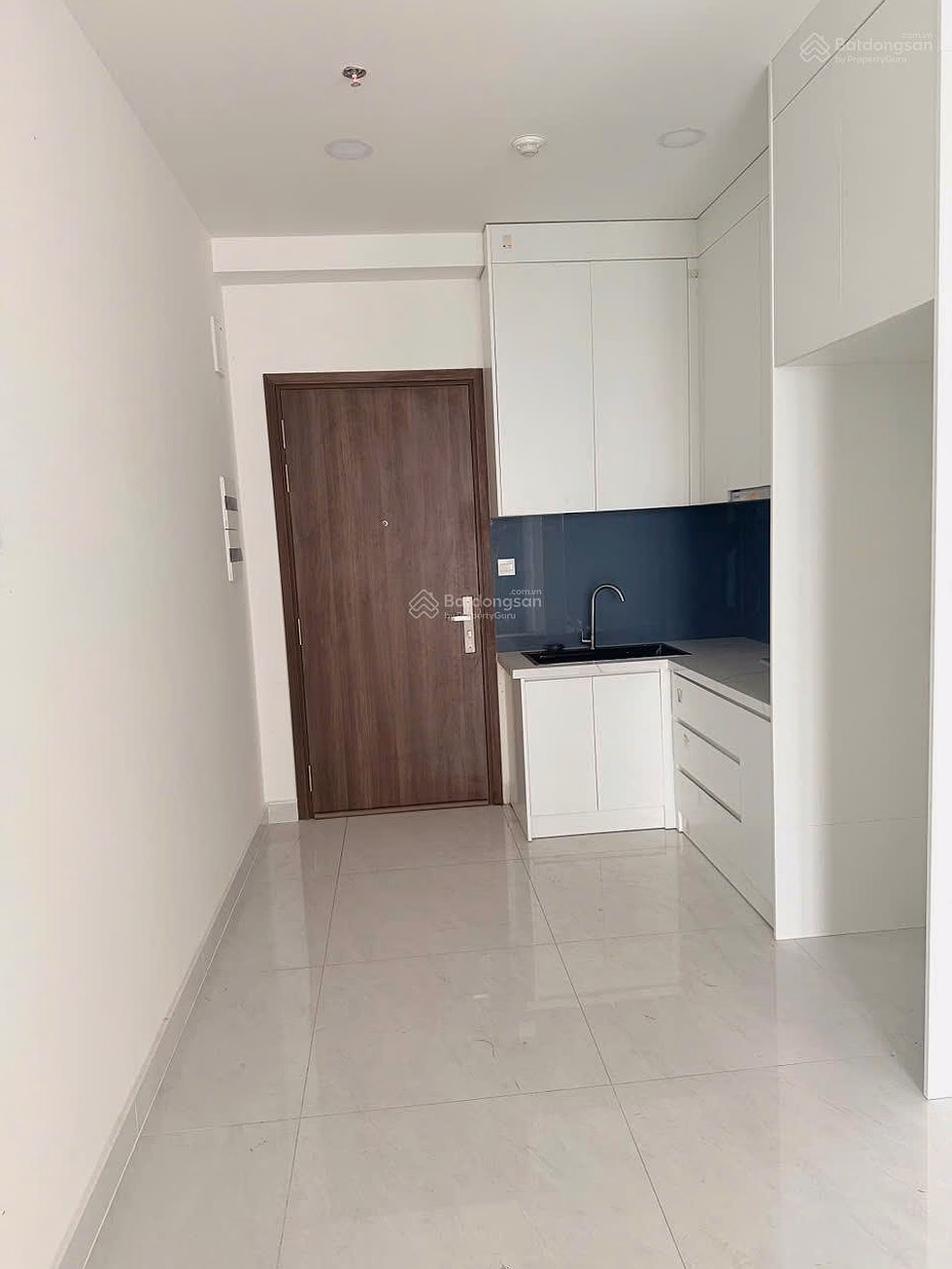 Sunrise Riverside, 50m2 apartment only 10 million, suitable for office, living, with kitchen shelves, air conditioner