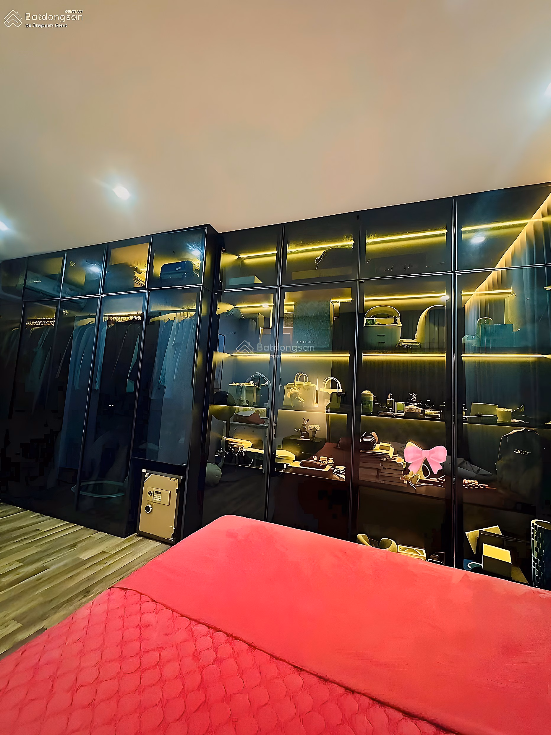 Apartment for rent with 2 bedrooms, 2 bathrooms, high quality furniture, beautiful view