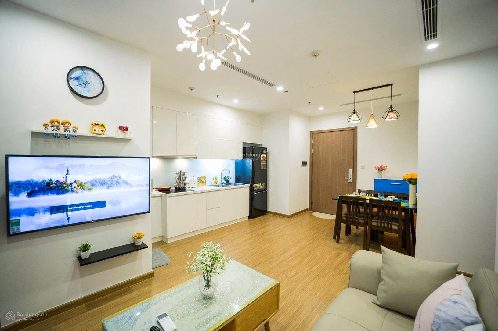 Apartment for sale in Hanoi Center Point, Thanh Xuan. 80m² 2N fully furnished. Price 10.2 billion***