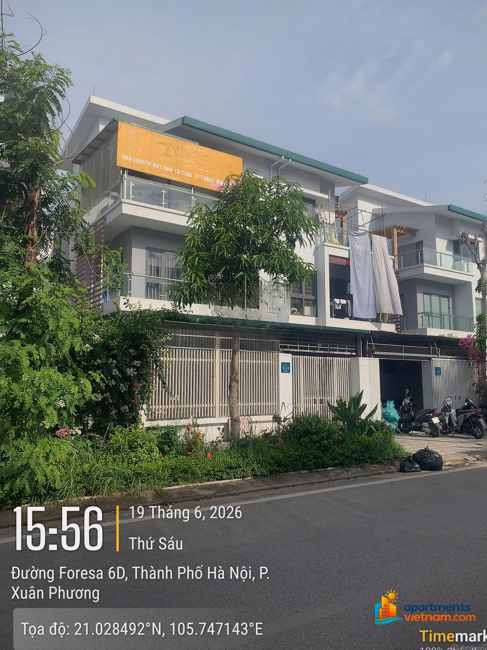 Adjacent 90m2, 3 floors for rent in Tasco Xuan Phuong, car parking is avoided