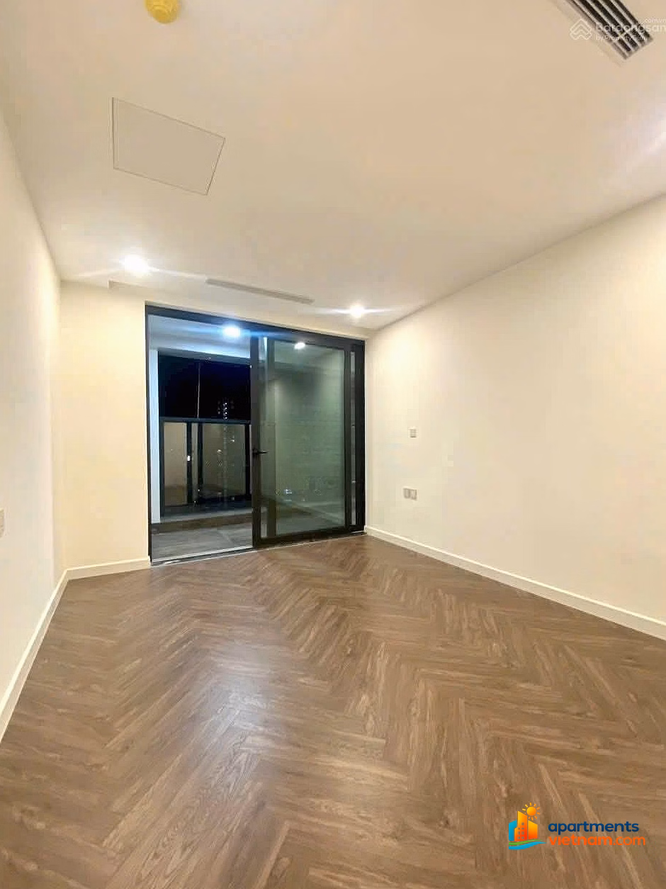 Full shopping cart for rent in Sunshine Diamond River apartment 2 bedrooms 2 bathrooms price from only 13 million