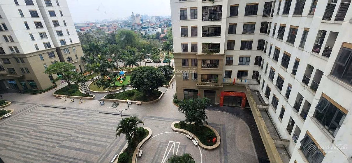Homland Gia Quat Apartment, Long Bien, area 60m2, 2 bedrooms, 2 bathrooms, fully furnished, balcony facing Southeast