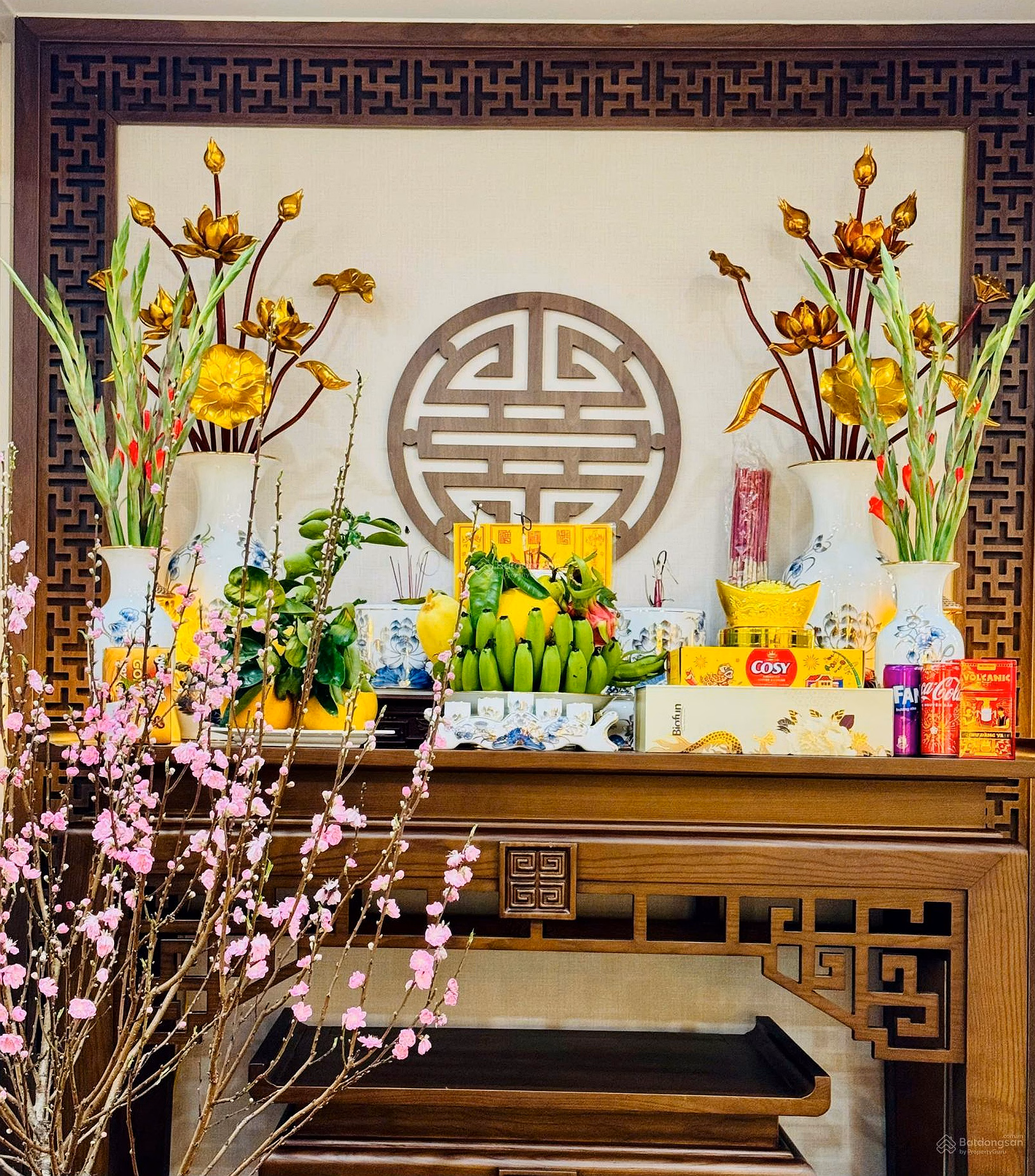 (Real photo - real price). The owner needs to transfer apartment N05 Hoang Dao Thuy